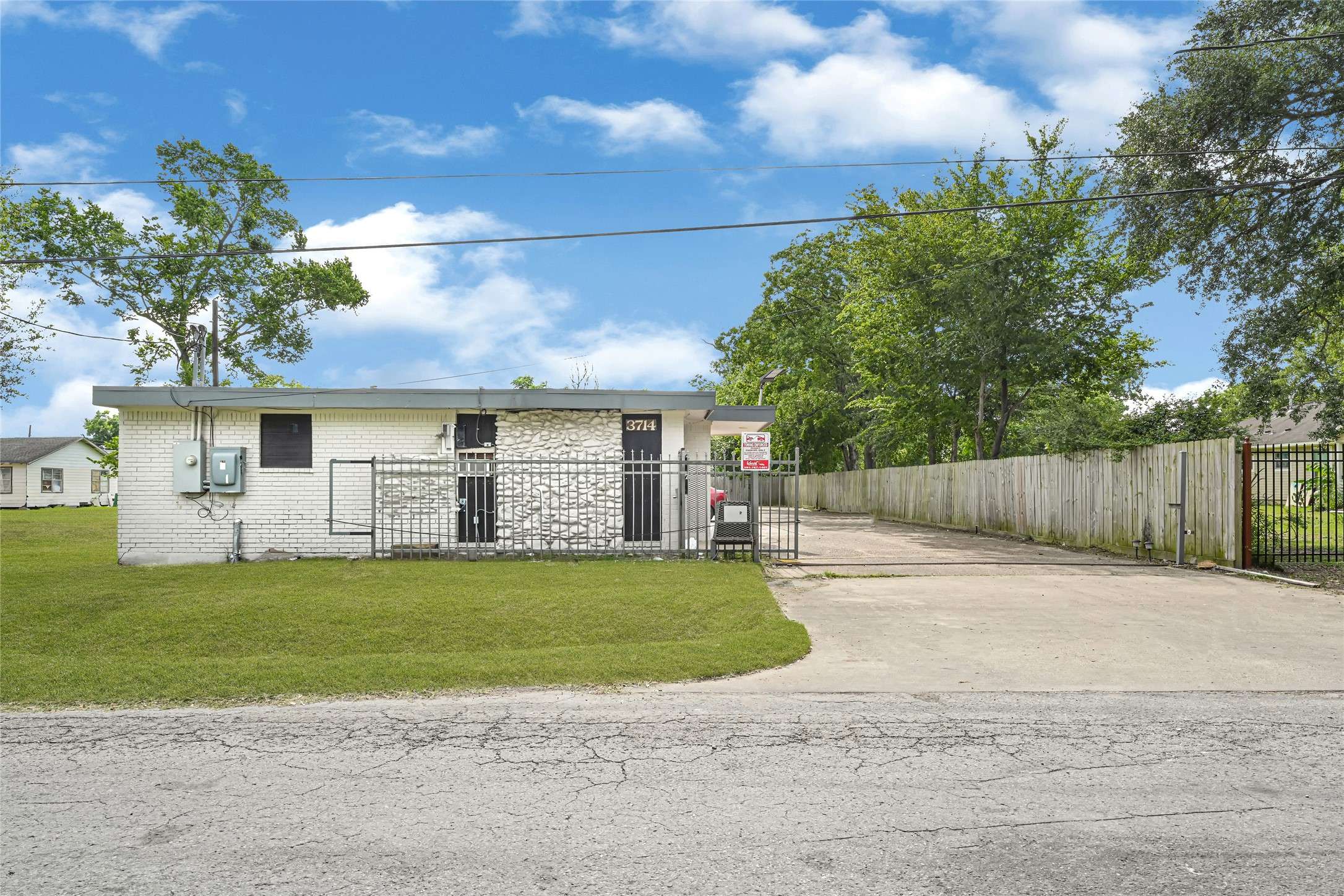 Houston, TX 77026,3714 Dabney ST #10