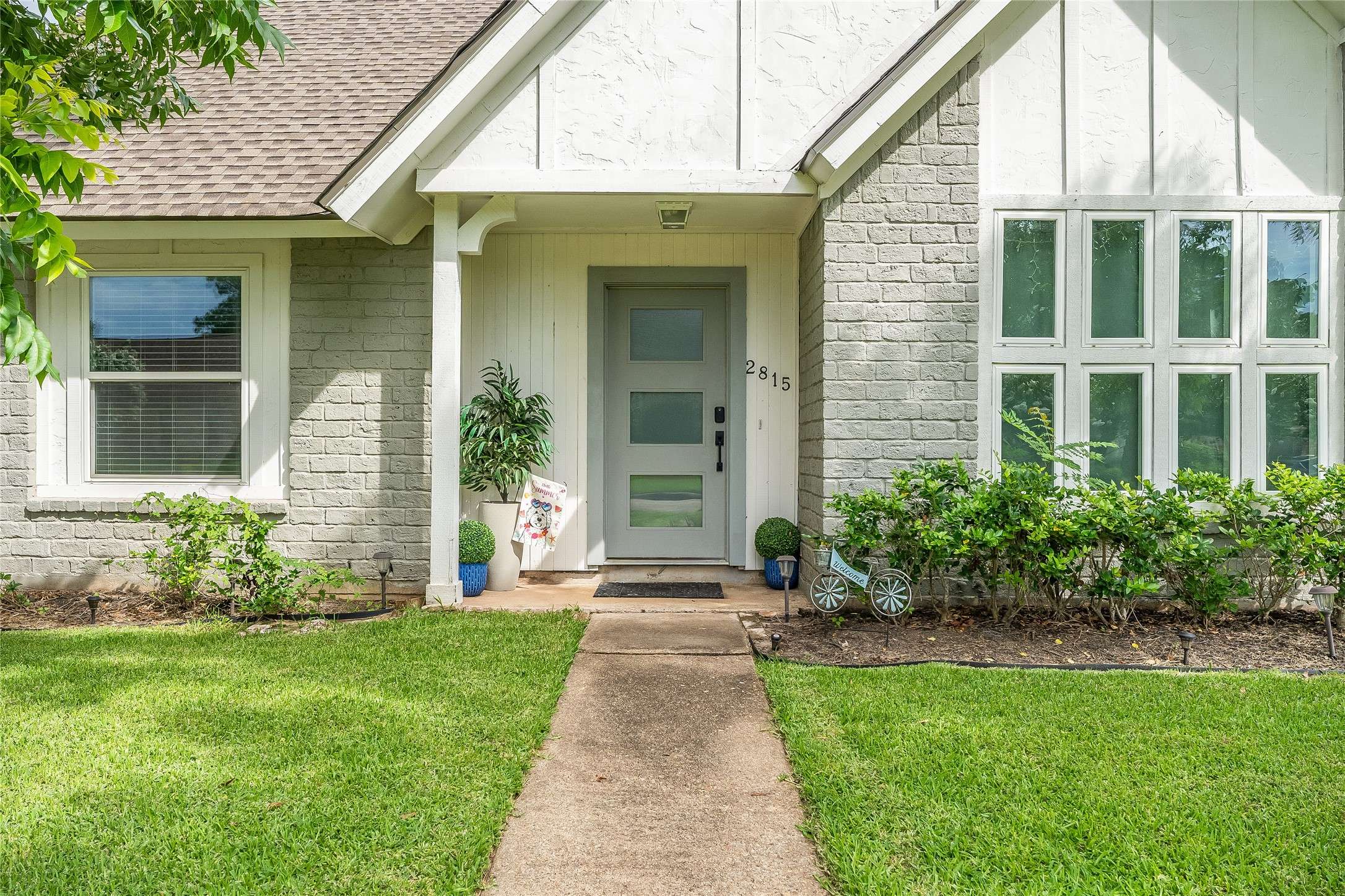 Sugar Land, TX 77479,2815 Field Line DR