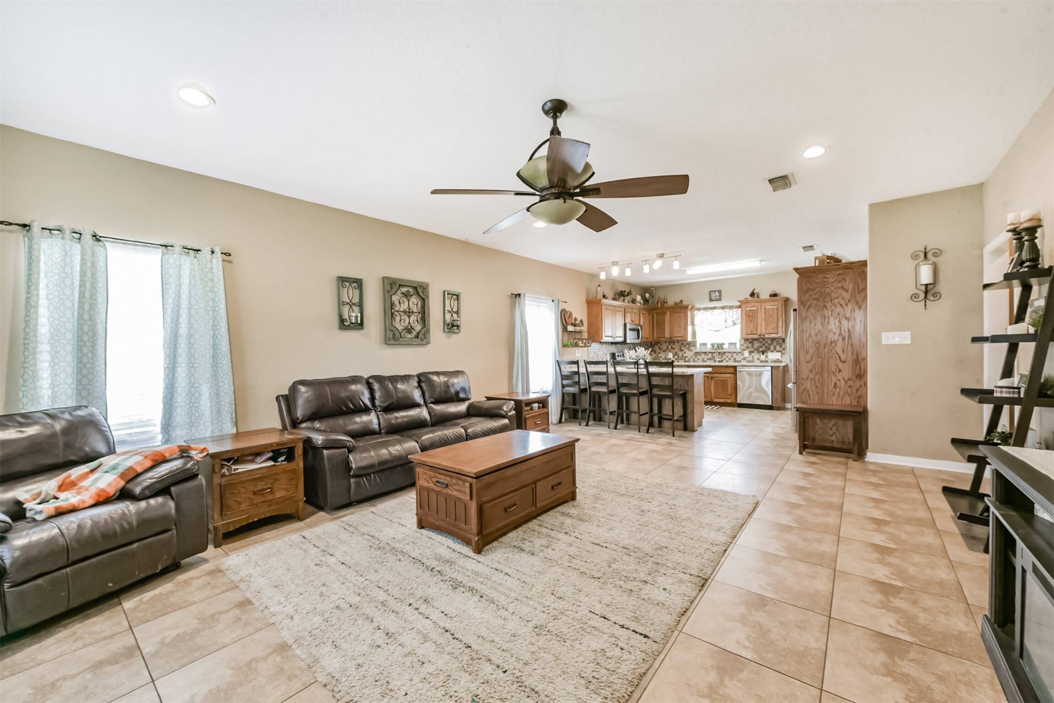 Santa Fe, TX 77517,5797 Pearson RD