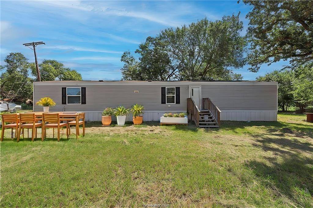 Calvert, TX 77837,900 Post Oak ST