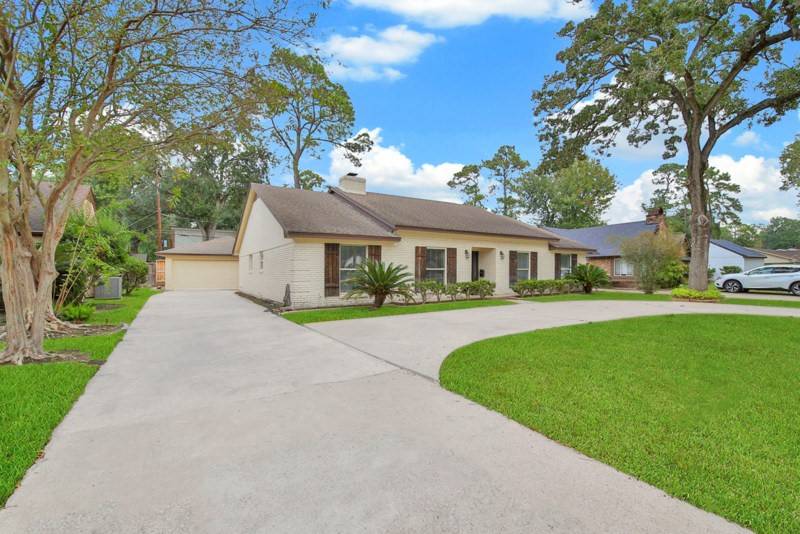 Houston, TX 77042,10042 Briar Forest DR