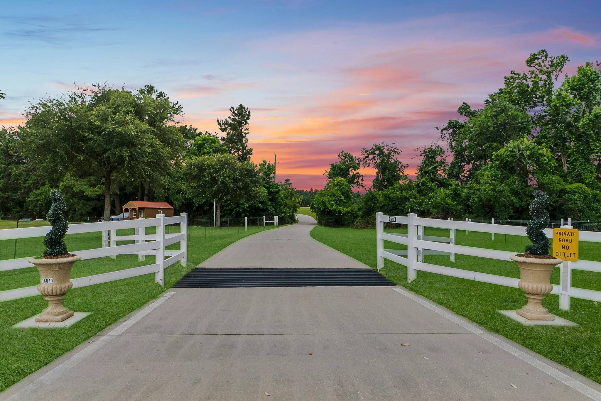 Tomball, TX 77377,16011 Pine Country BLVD