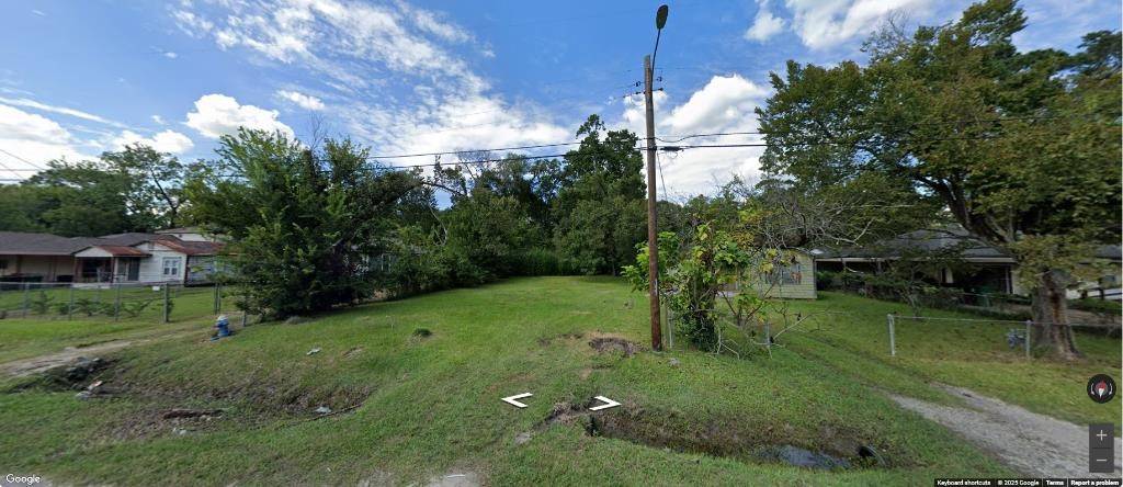Houston, TX 77016,4327 June ST