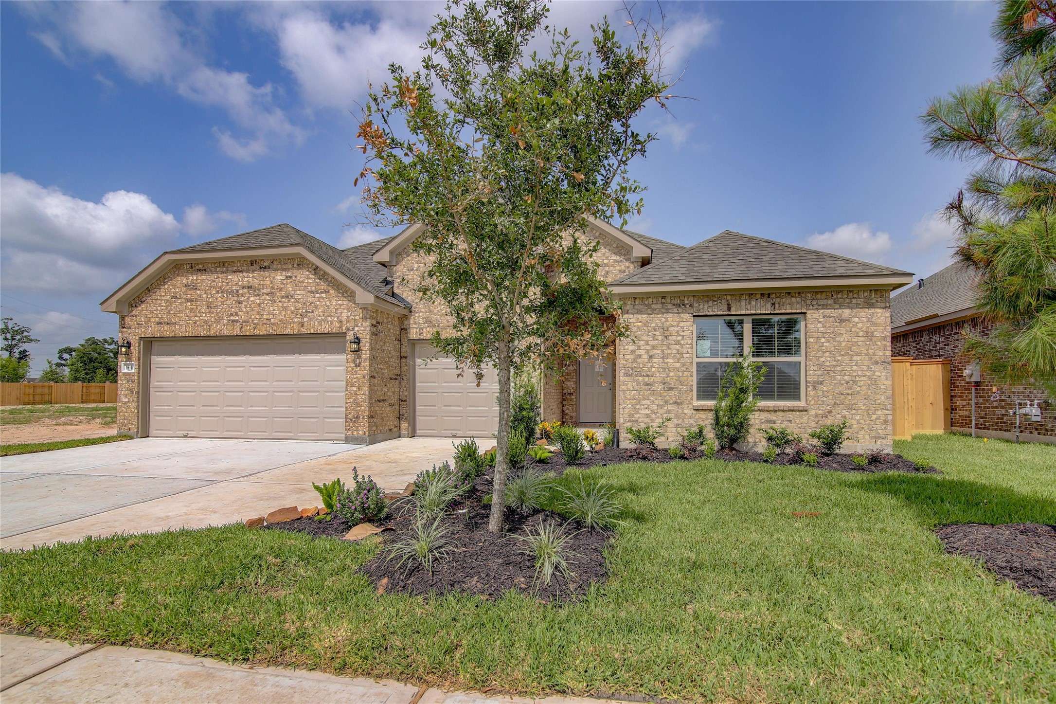 Dayton, TX 77535,1061 Comal TRL