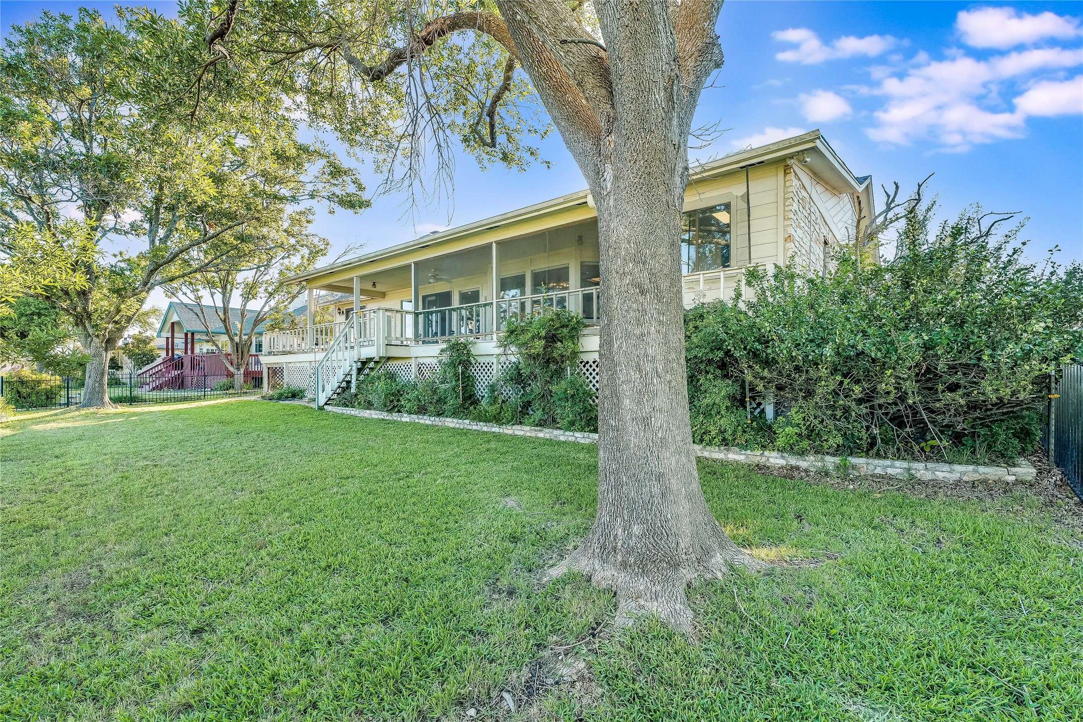 Lago Vista, TX 78645,20503 Highland Lake DR