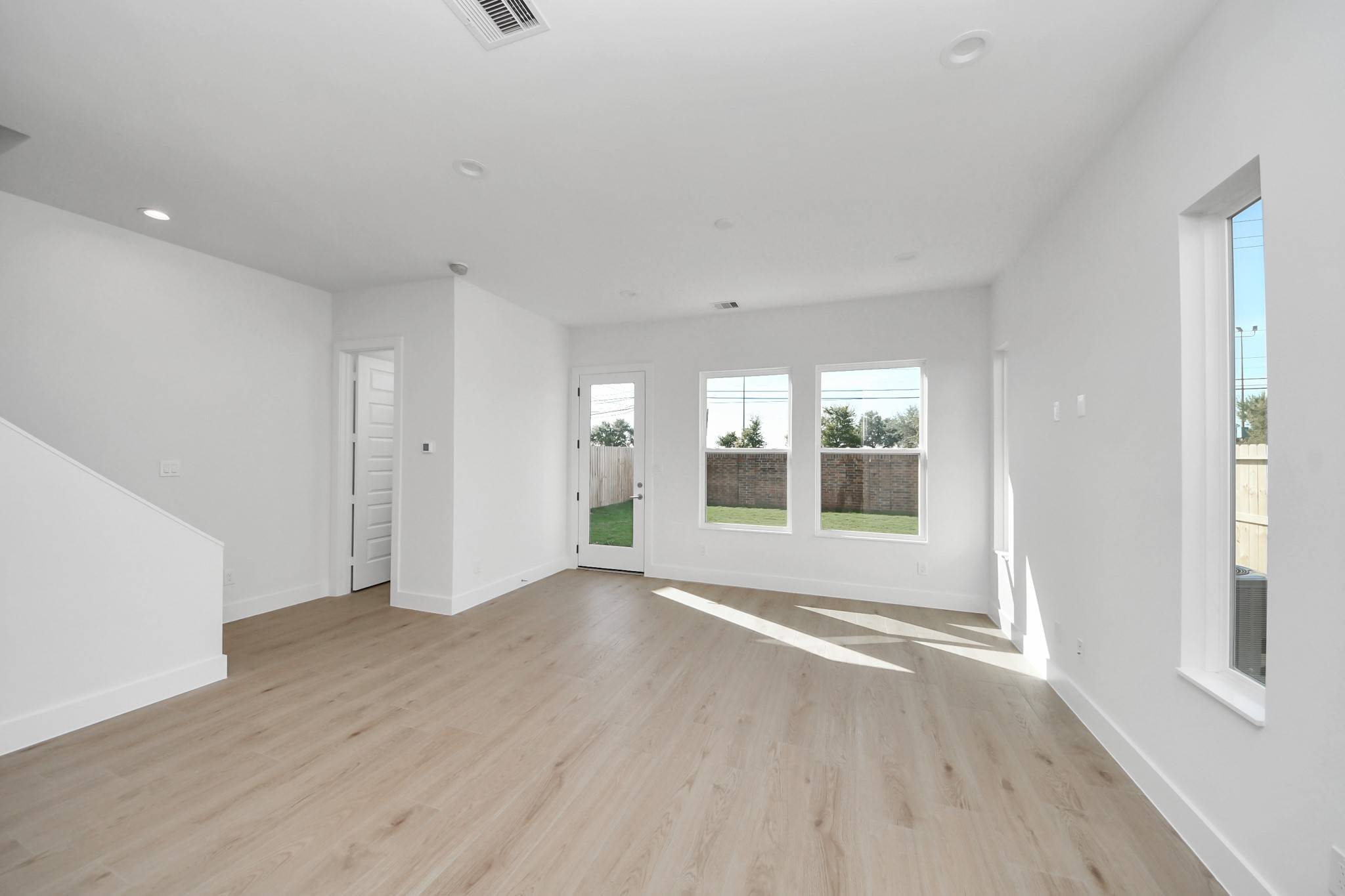 Houston, TX 77051,2205 Diagonal LN