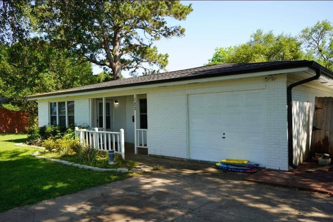 Texas City, TX 77590,123 25th AVE N