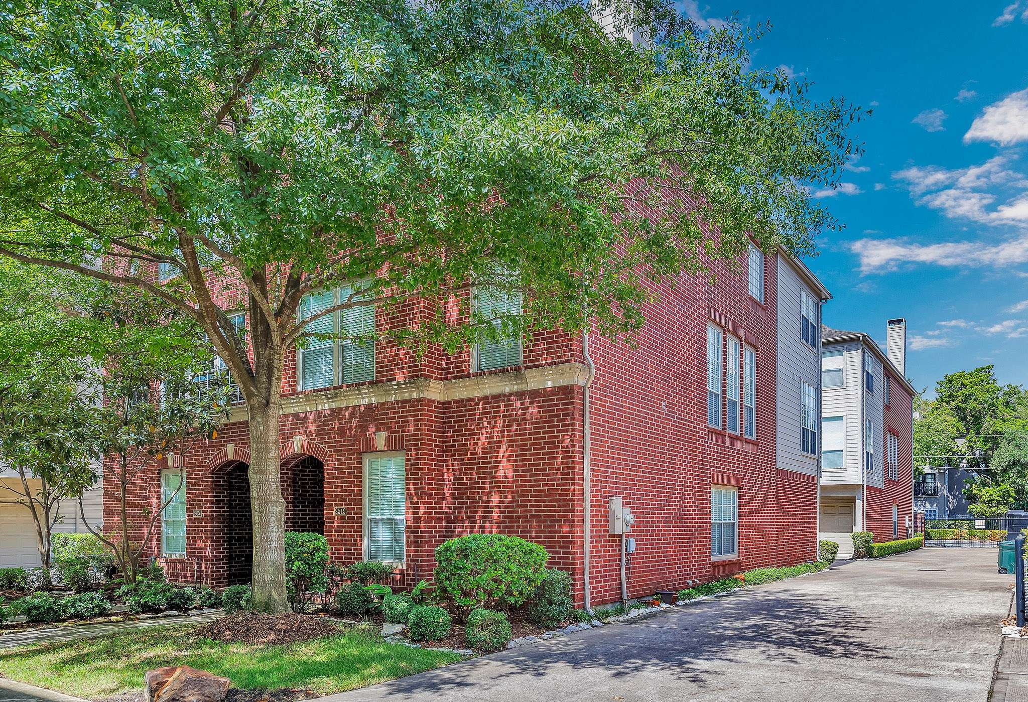 Houston, TX 77006,2519 Helena ST