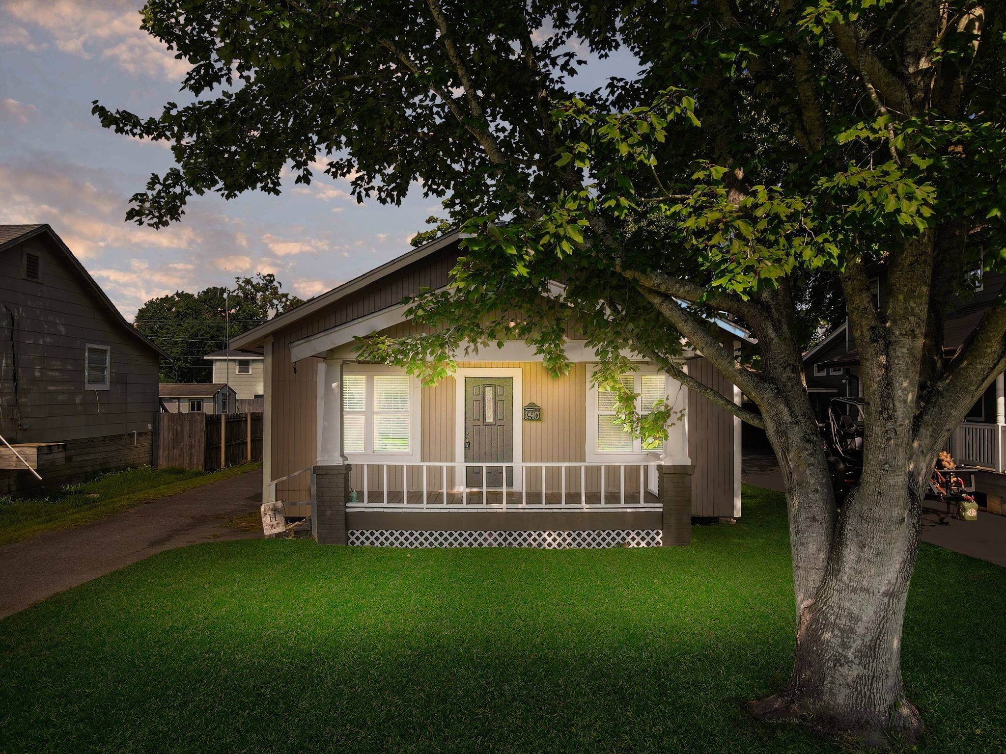 Port Neches, TX 77651,1410 Dallas ST