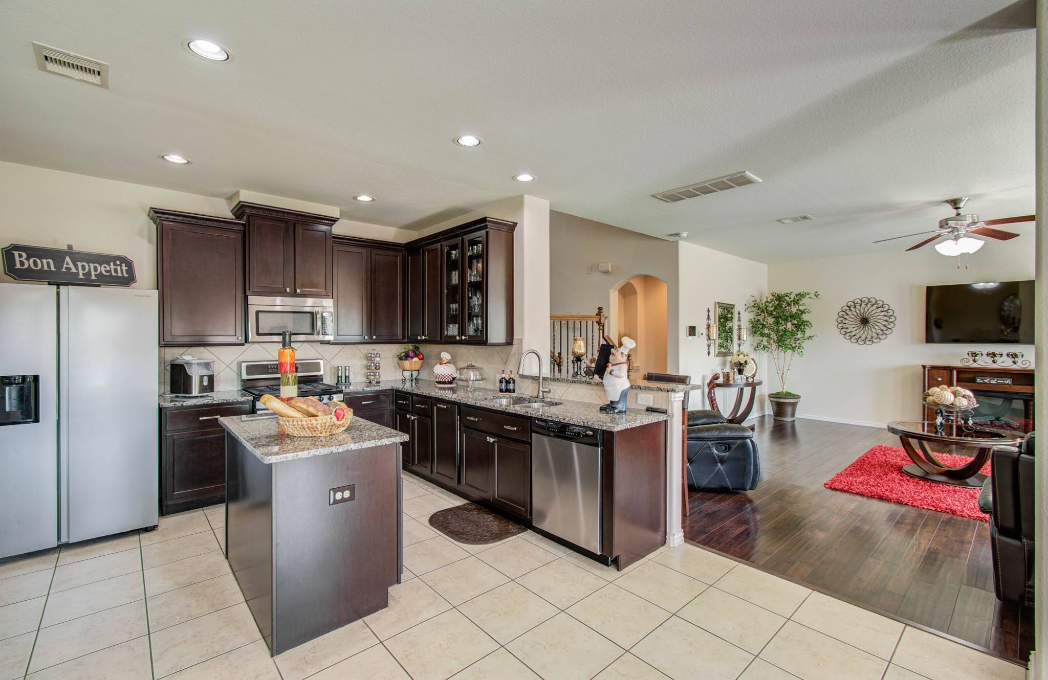 Deer Park, TX 77536,4906 E Meadow DR