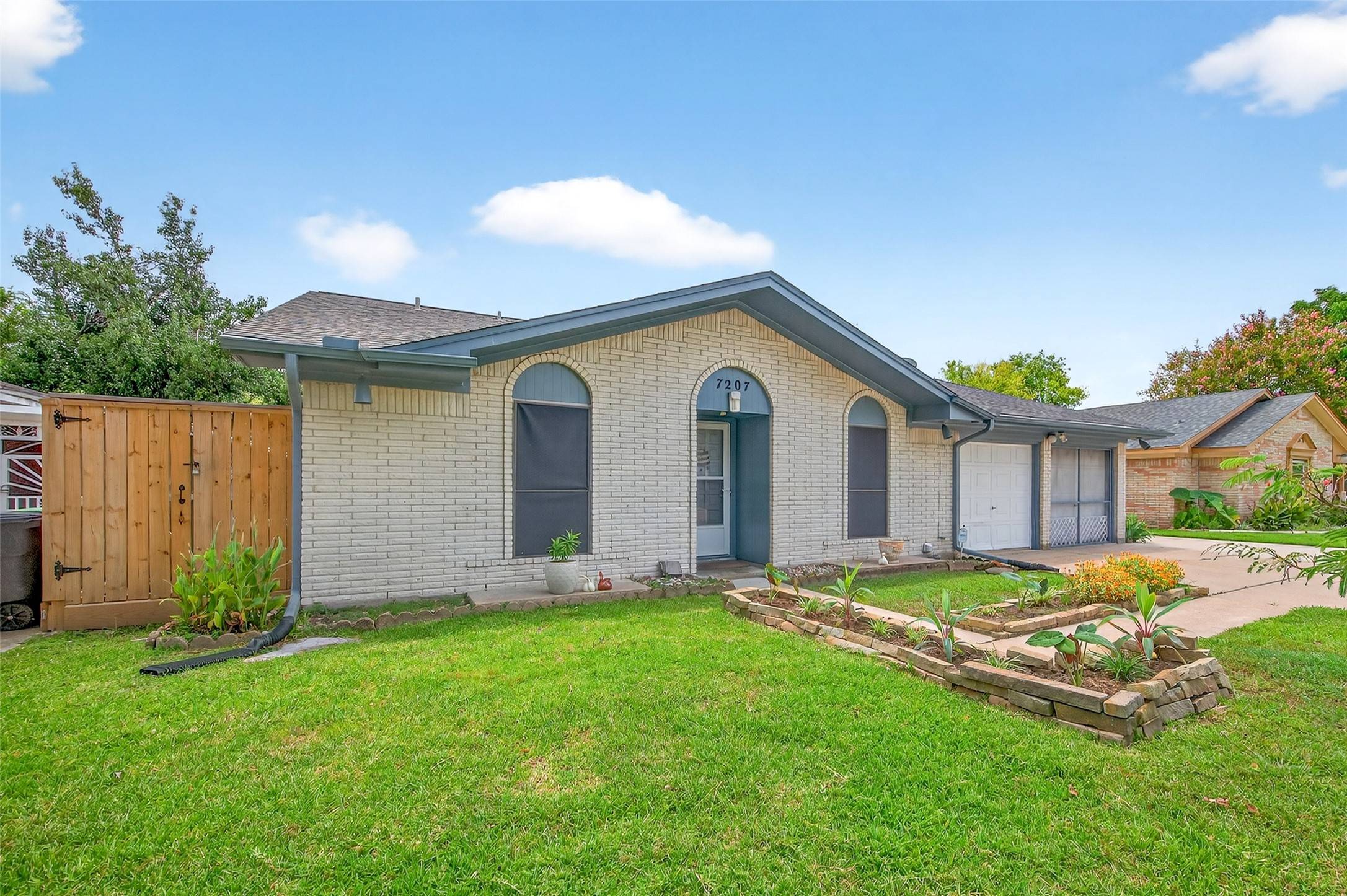 Houston, TX 77092,7207 Pine Grove DR