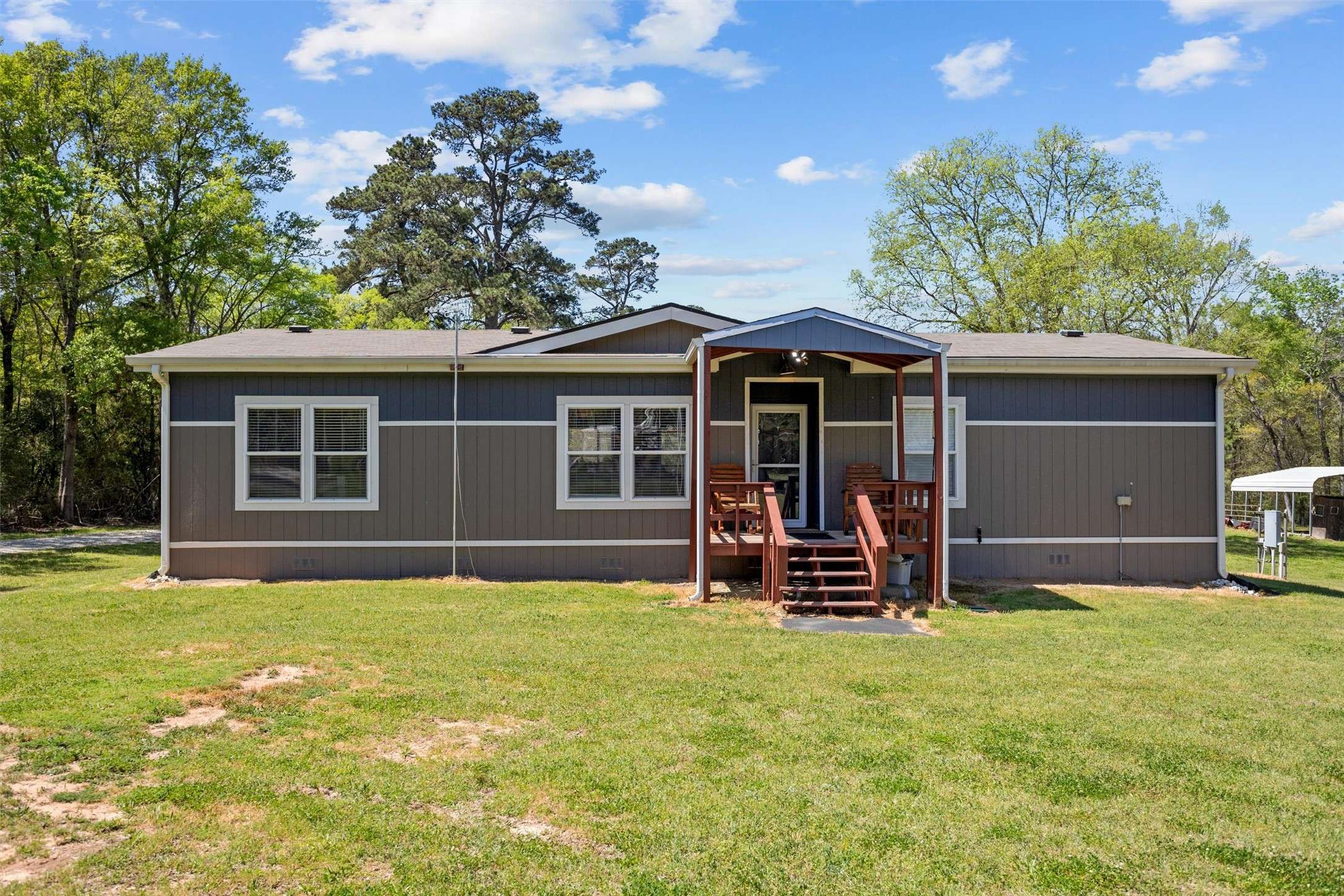 Crockett, TX 75835,186 State Highway 7 W