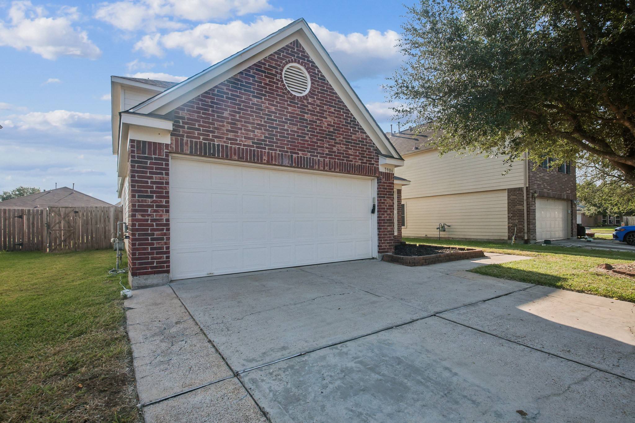 Baytown, TX 77521,7906 Sesame ST