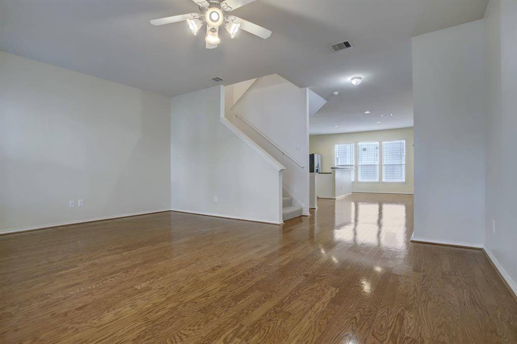 Houston, TX 77007,3023 N Heights Hollow LN
