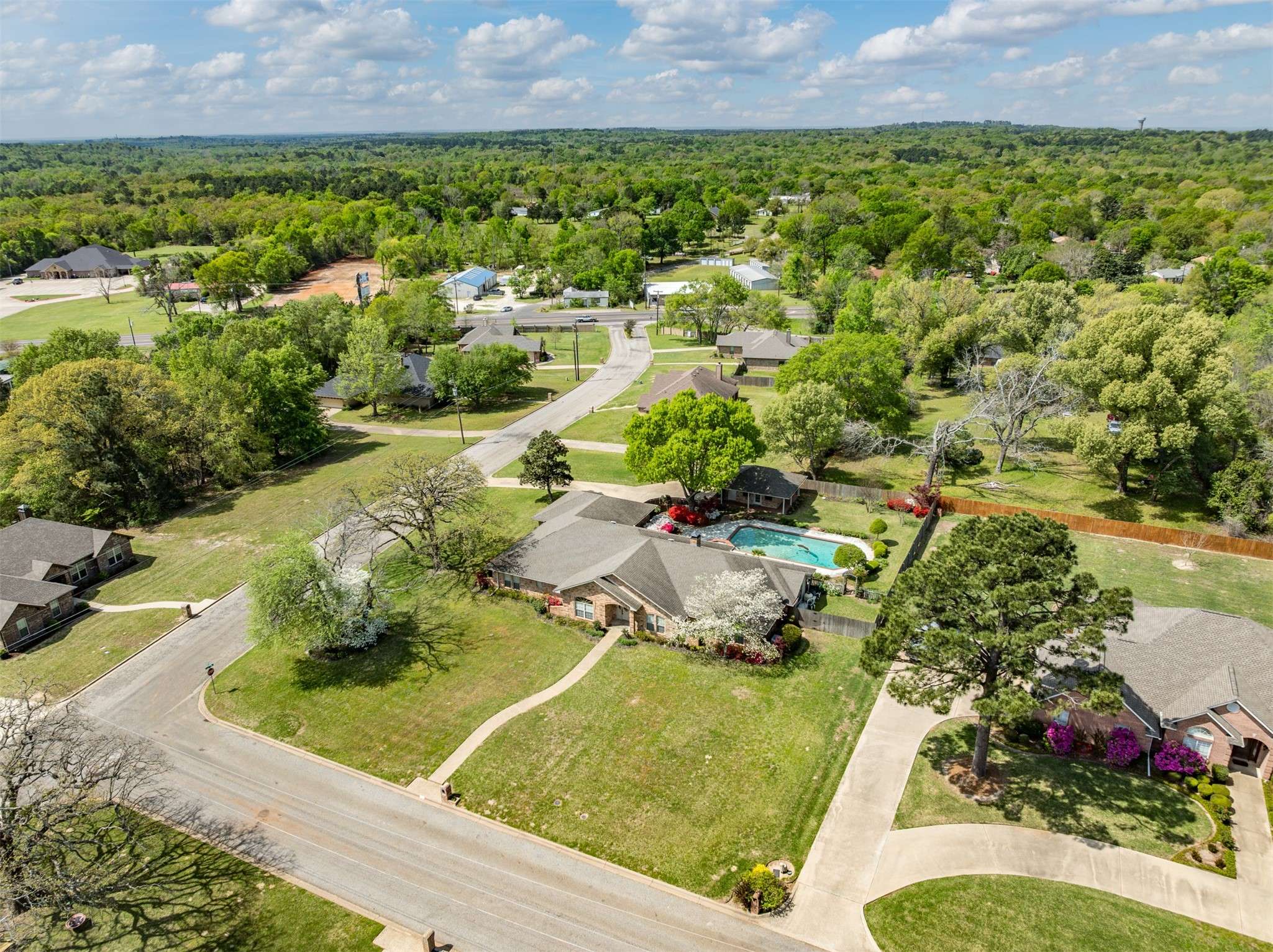 Palestine, TX 75801,101 Bent Tree DR