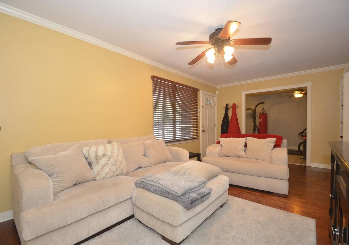 Houston, TX 77092,5114 W 43rd ST