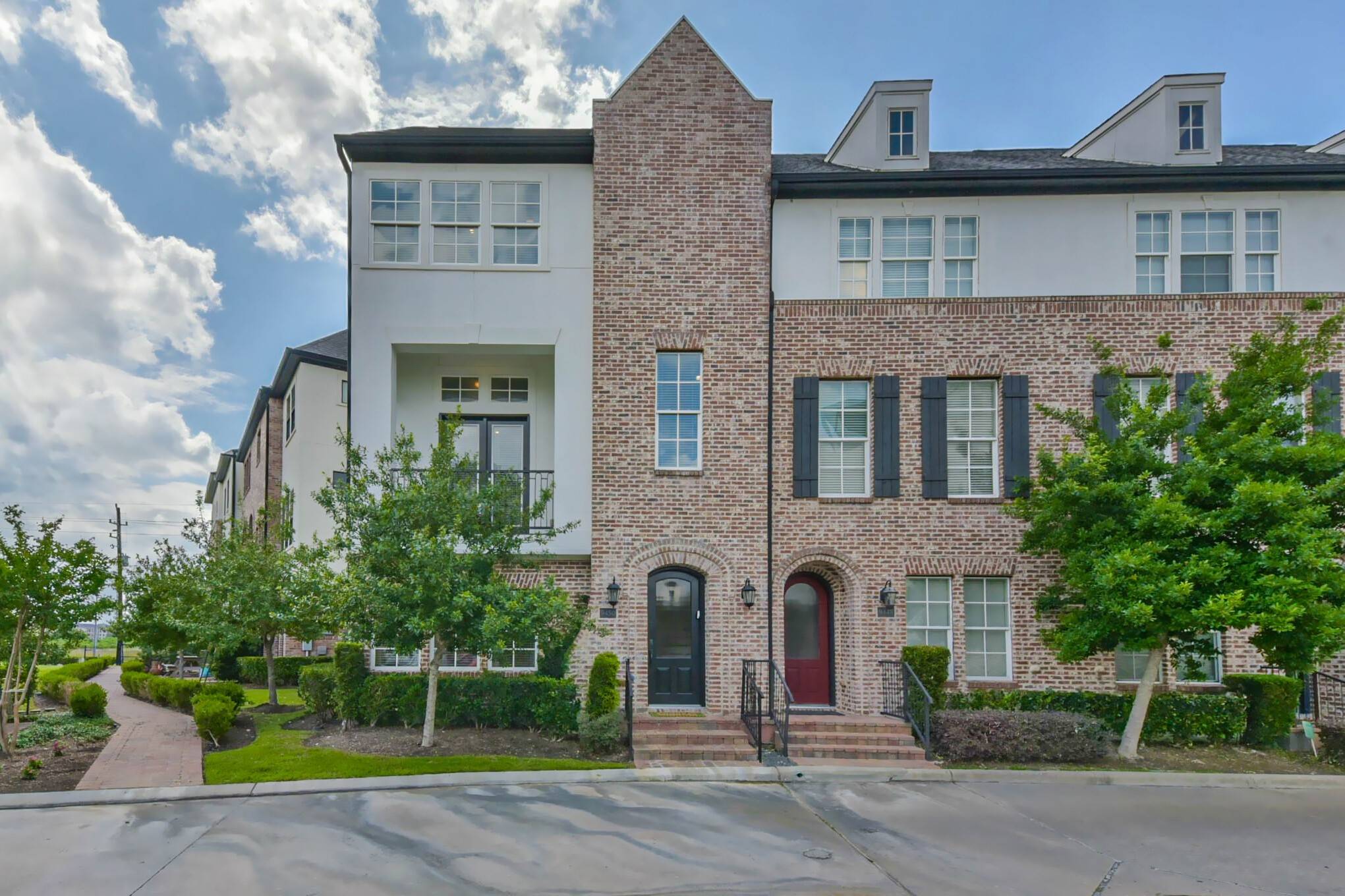 Houston, TX 77045,9450 London Bridge STA