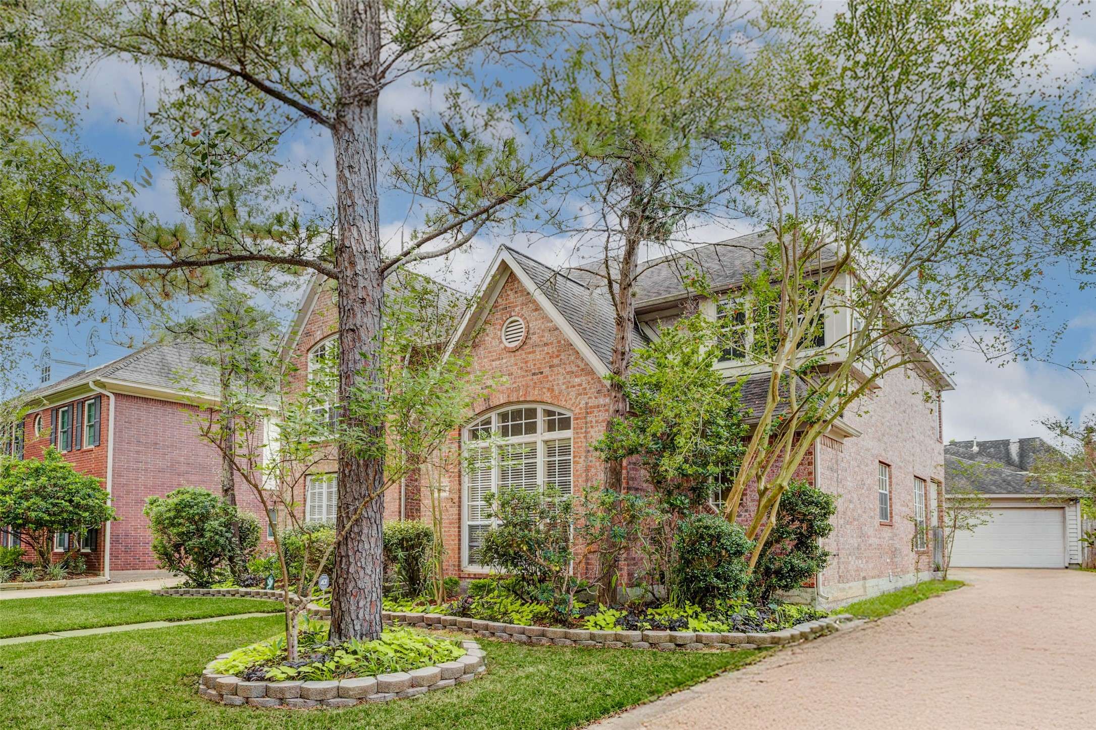 Sugar Land, TX 77479,4418 Bermuda DR