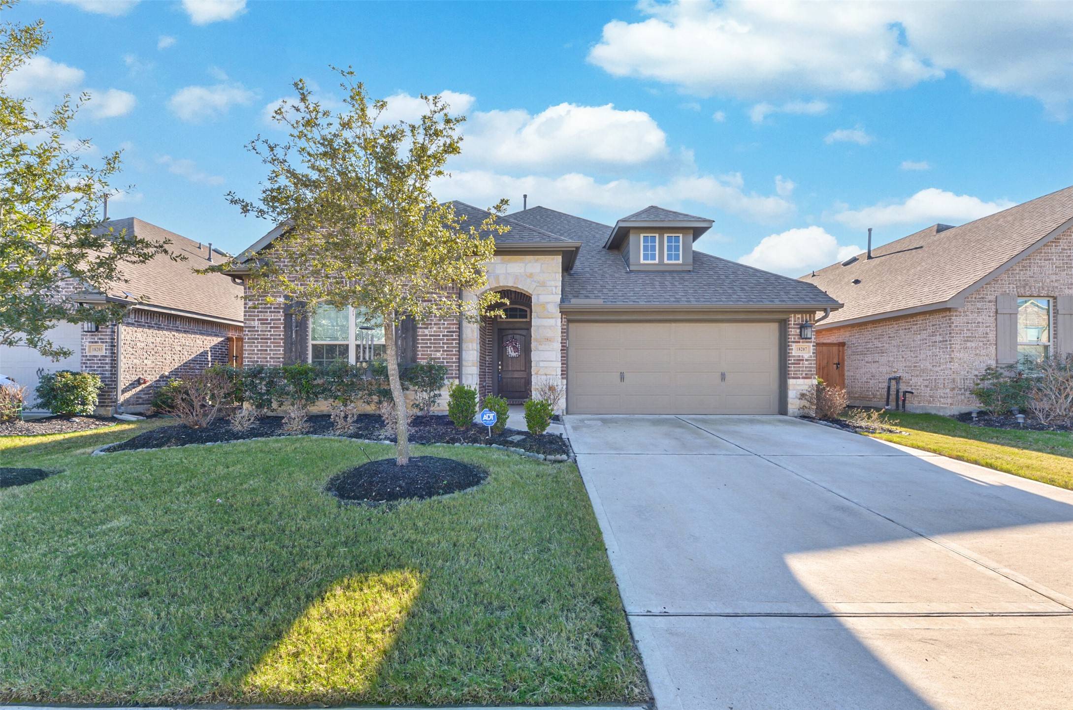 Cypress, TX 77433,18207 County Shores LN