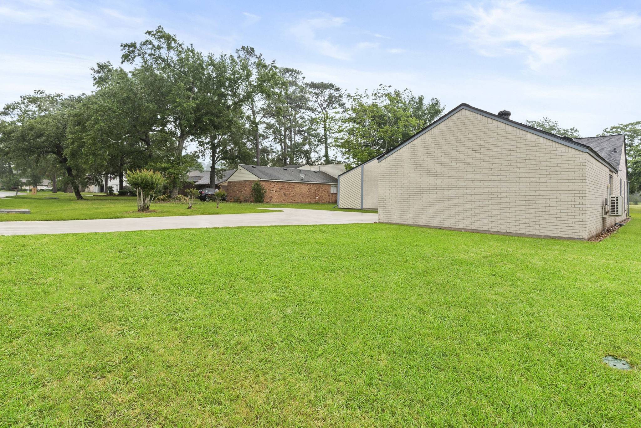 Houston, TX 77339,1406 Chestnut Ridge RD