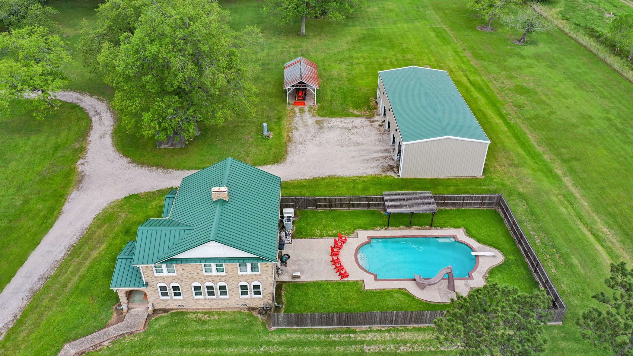 Highlands, TX 77562,2222 N Main ST