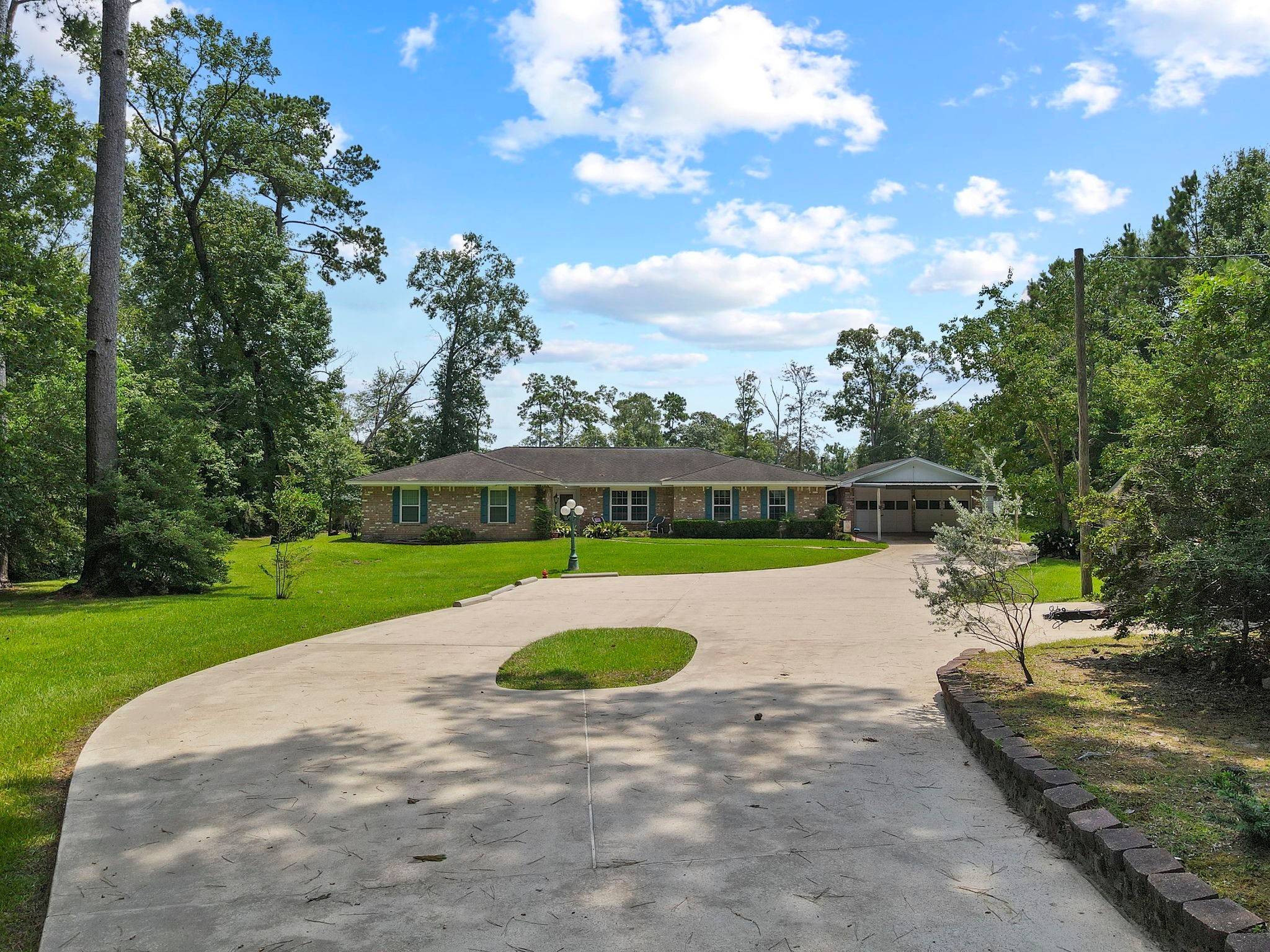 Silsbee, TX 77656,115 Shay Dee LN