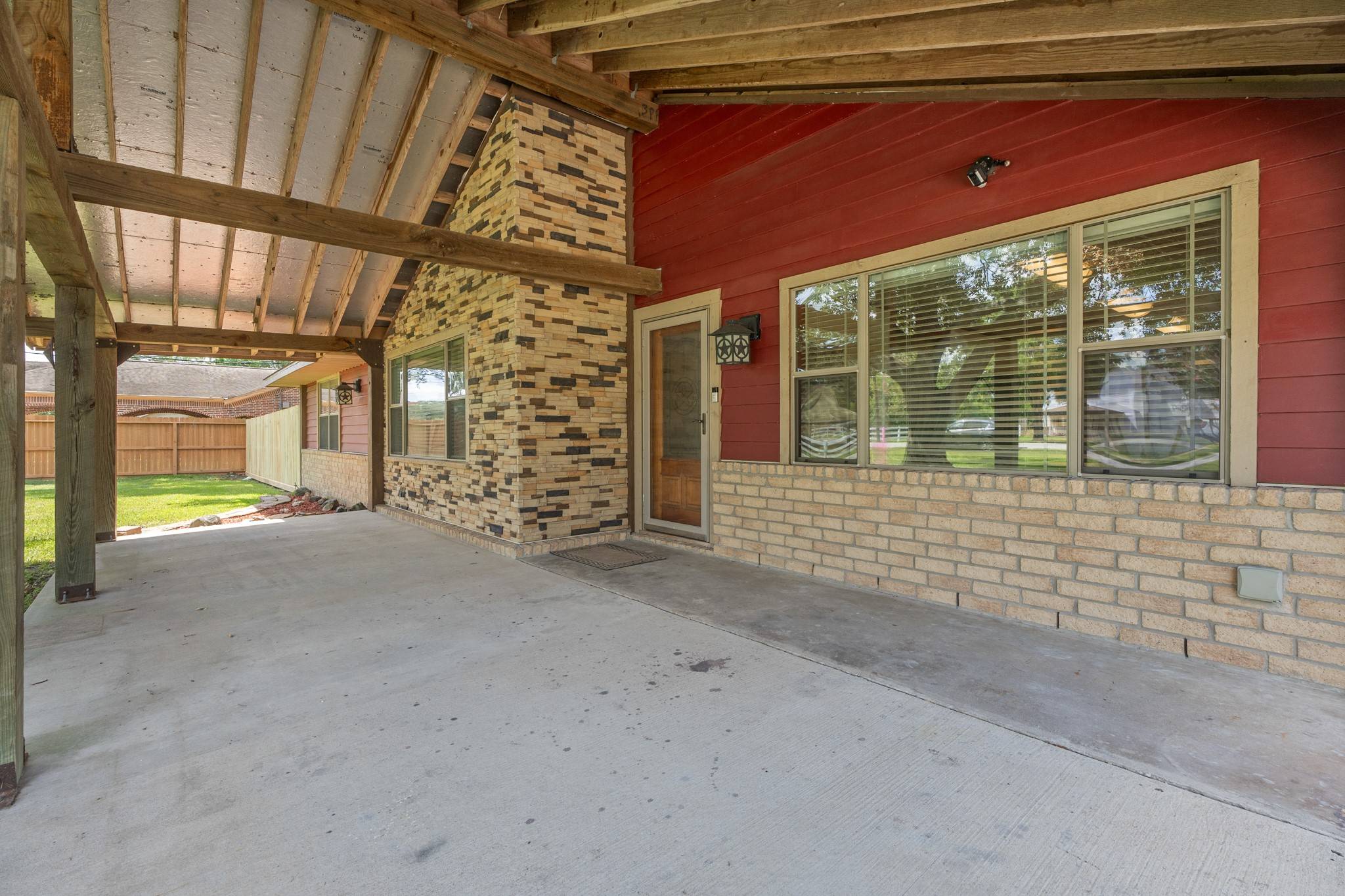 Pasadena, TX 77504,806 Pampa ST