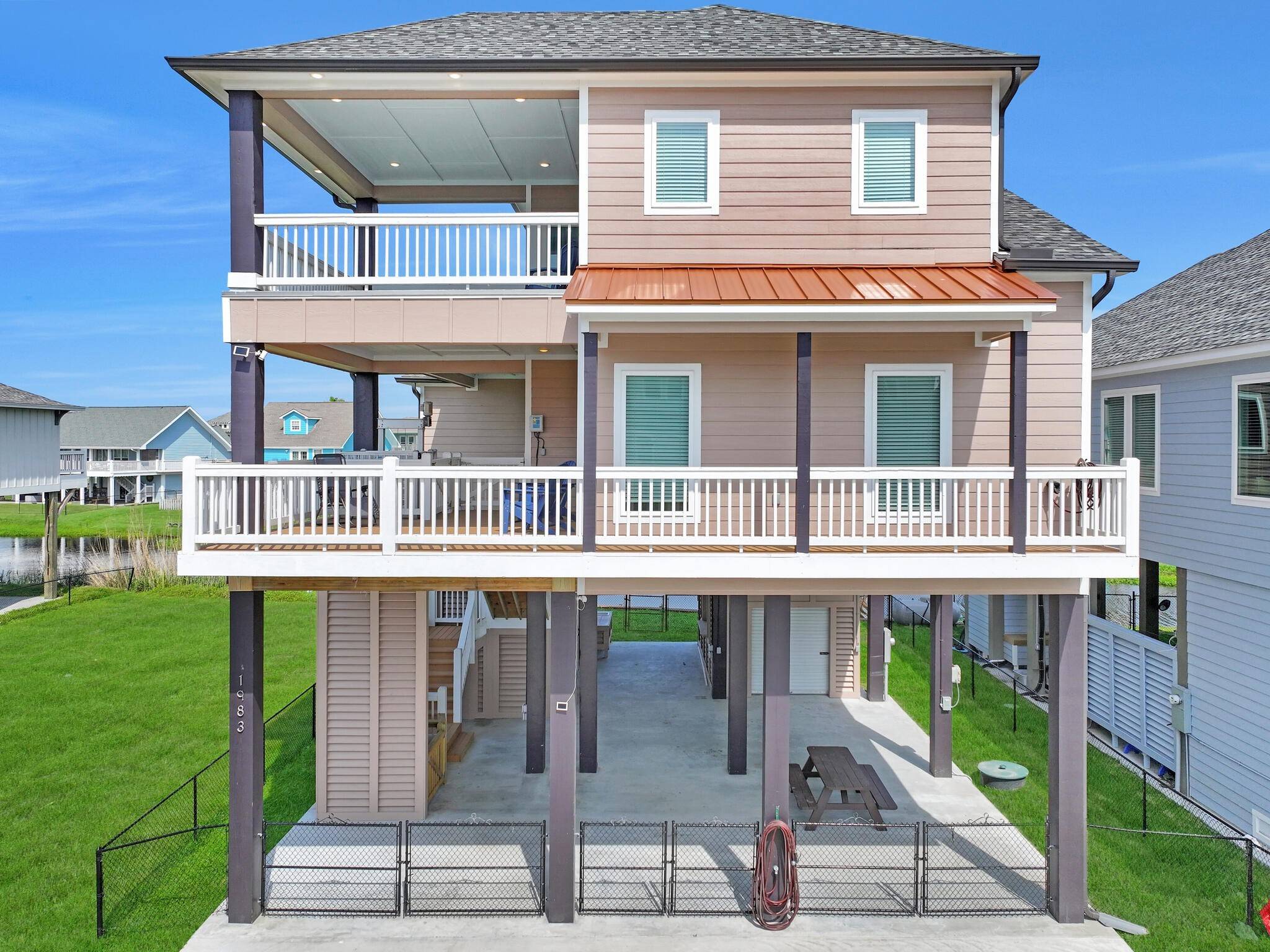 Crystal Beach, TX 77650,1983 Royalville CT