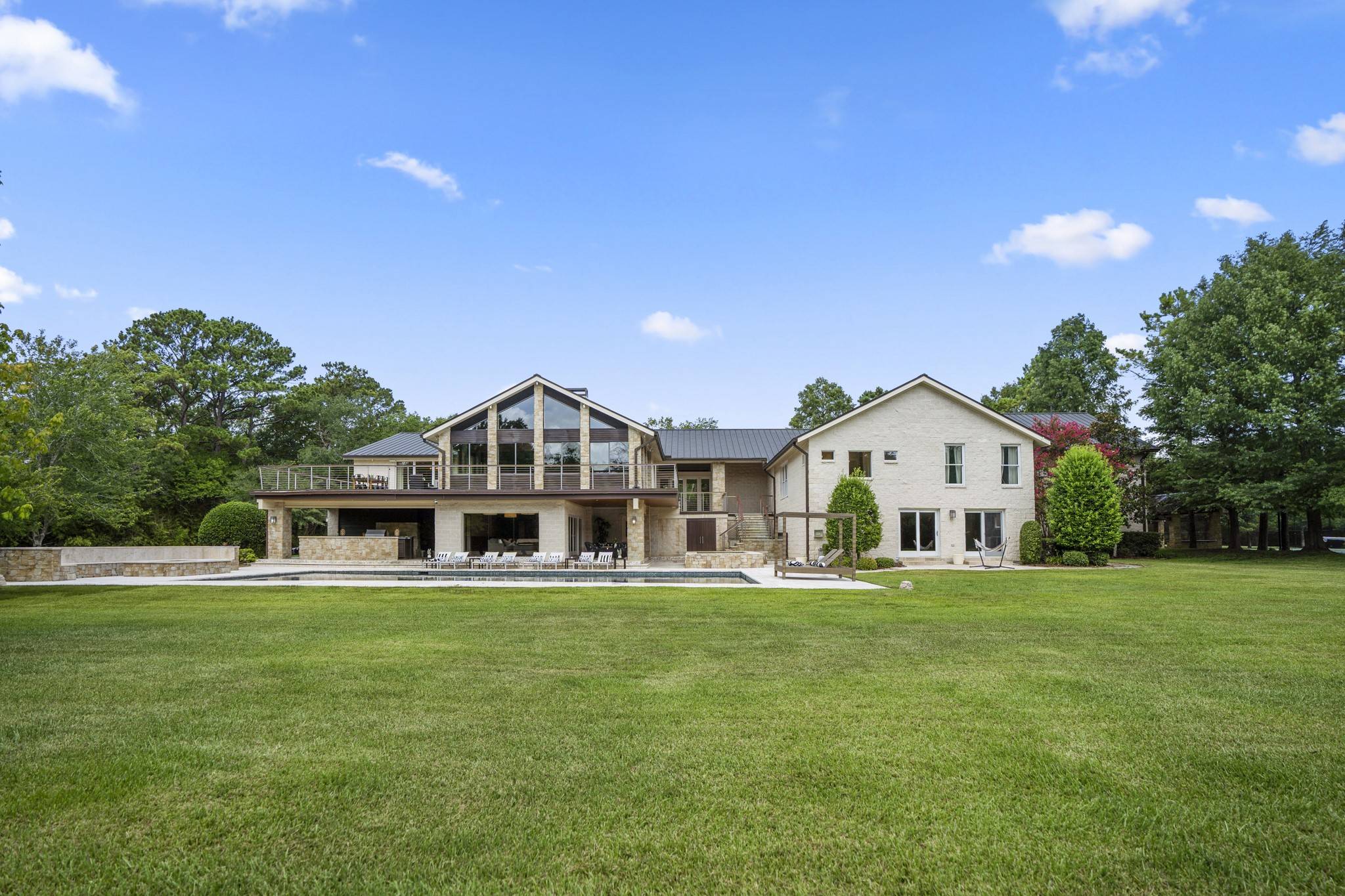 Friendswood, TX 77546,405 W Spreading Oaks AVE