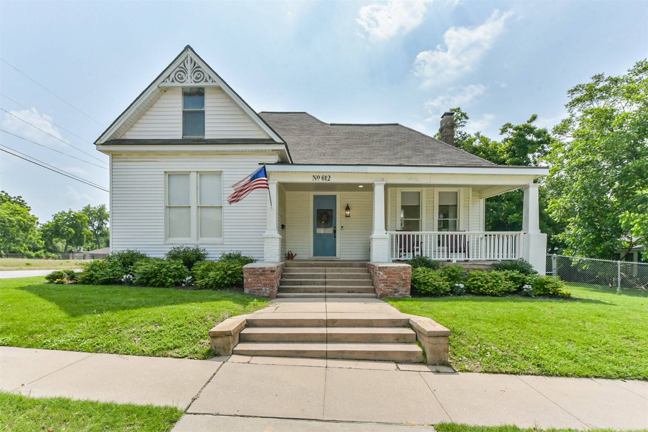 Brenham, TX 77833,612 S Day ST
