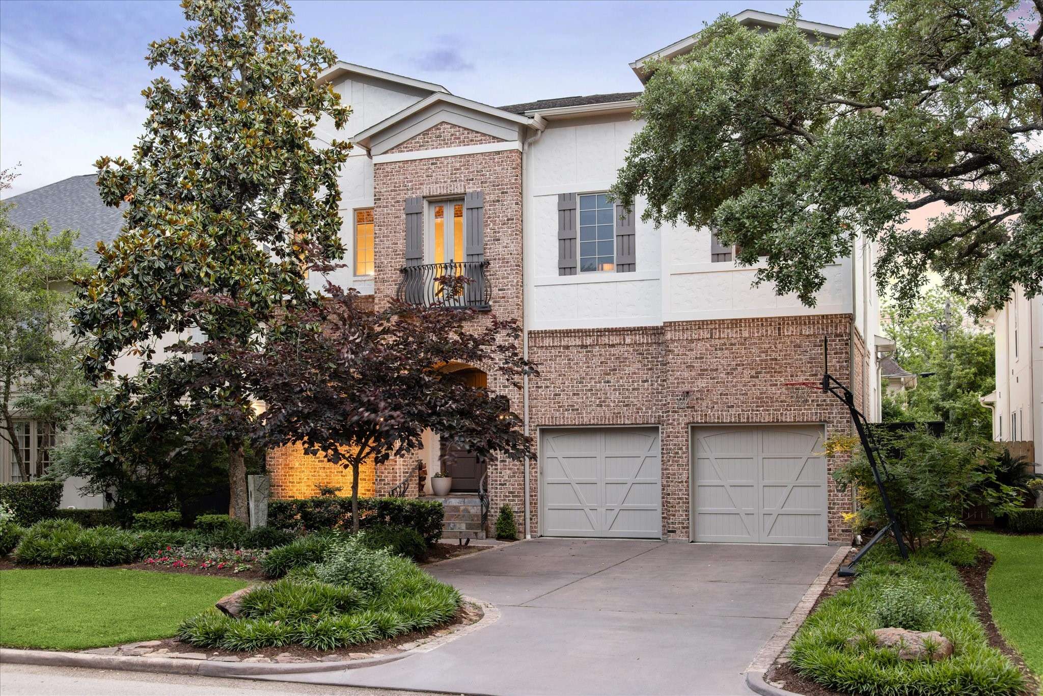 Bellaire, TX 77401,5303 Grand Lake ST