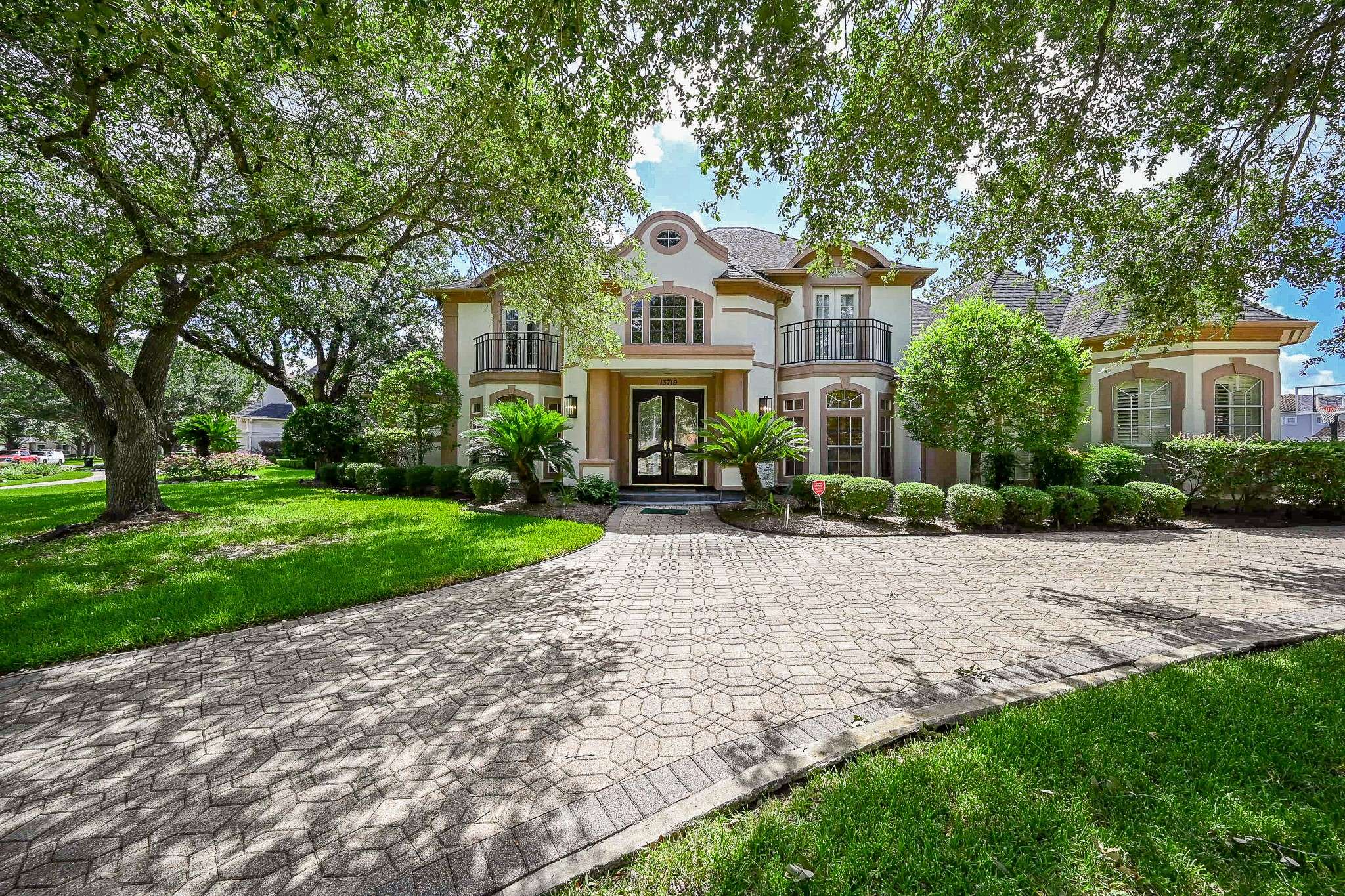 Houston, TX 77077,13719 Neils Branch DR