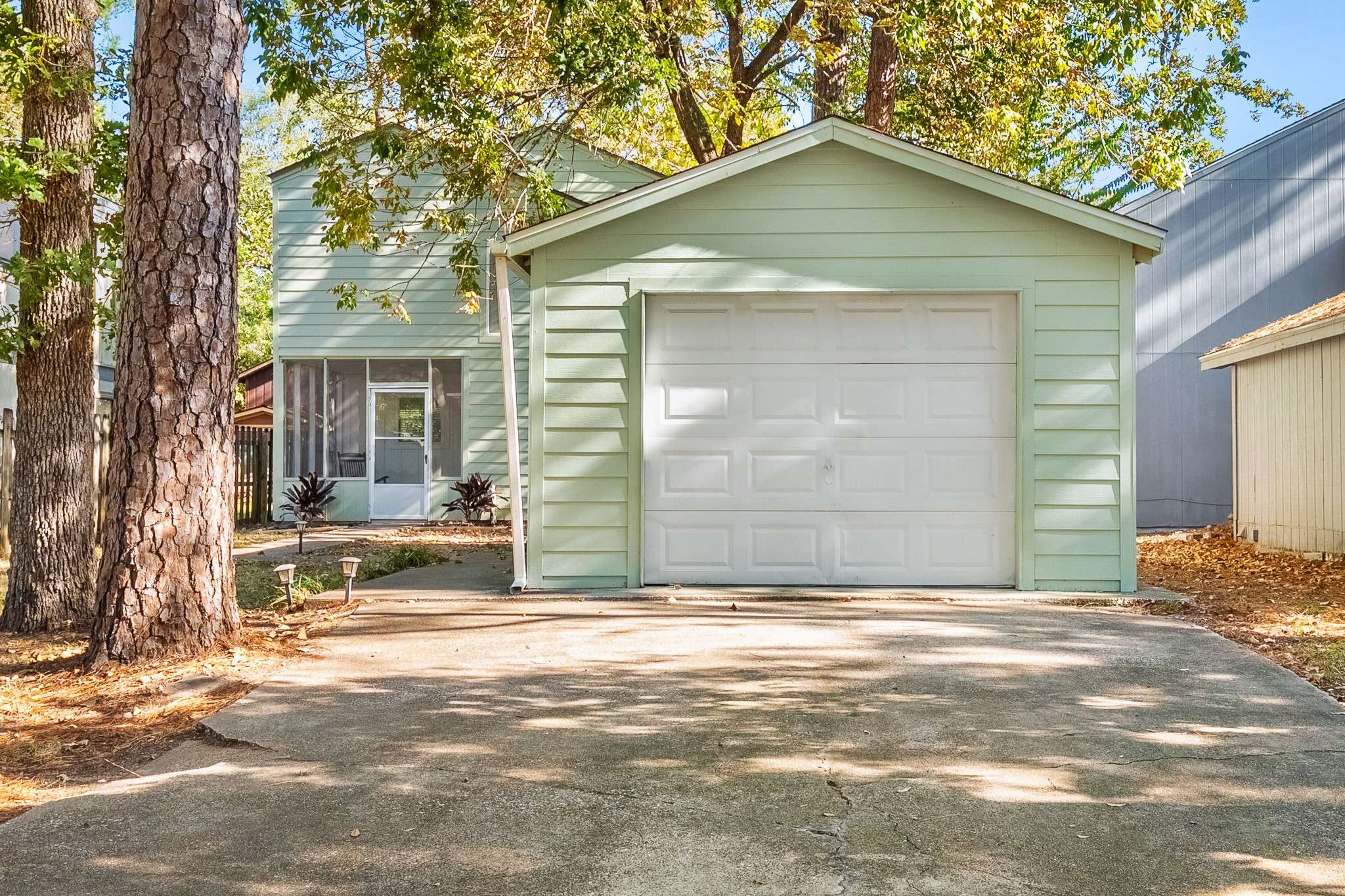 Huntsville, TX 77320,26604 Orchid CT