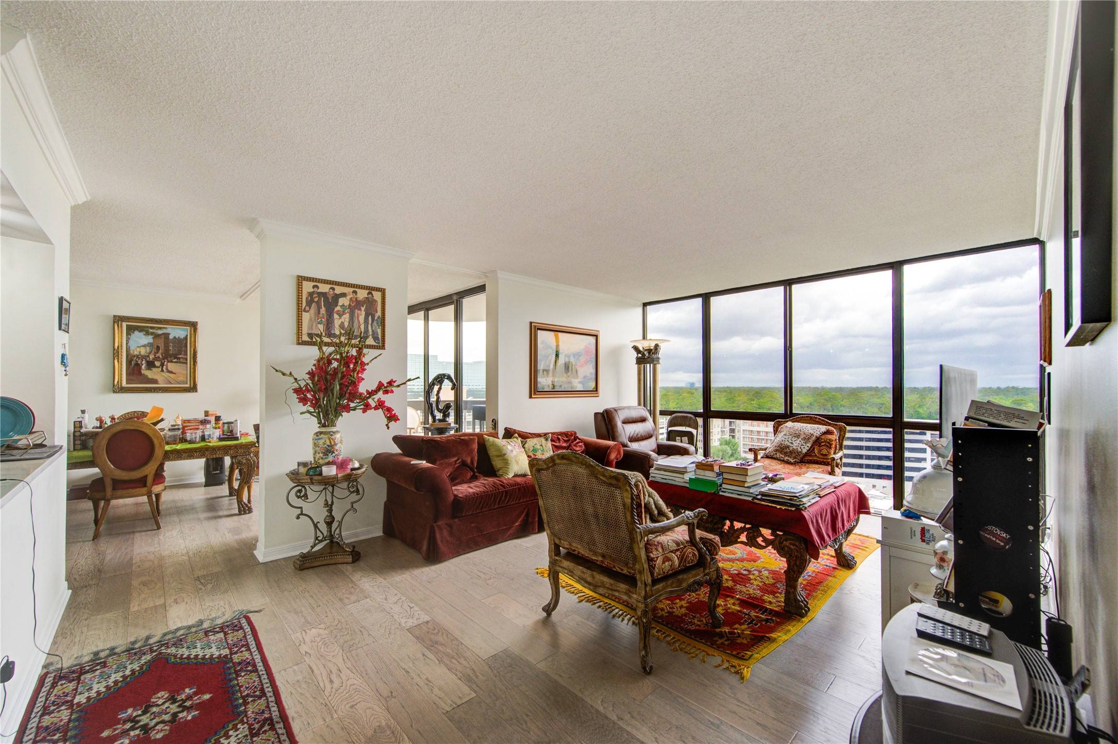 Houston, TX 77056,5001 Woodway DR #1405