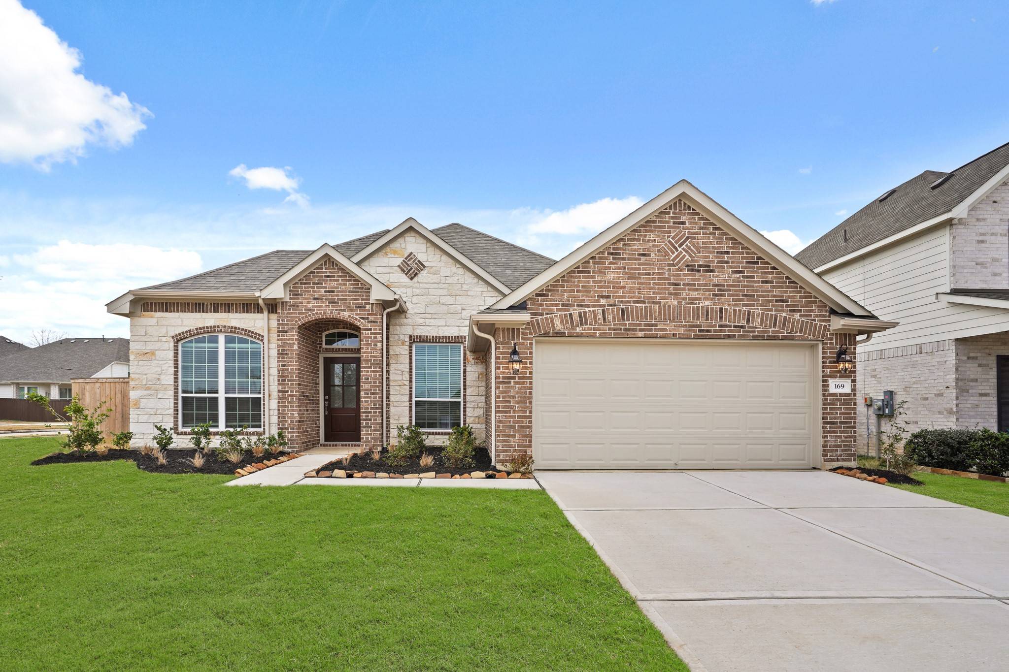 Montgomery, TX 77356,169 Dina LN
