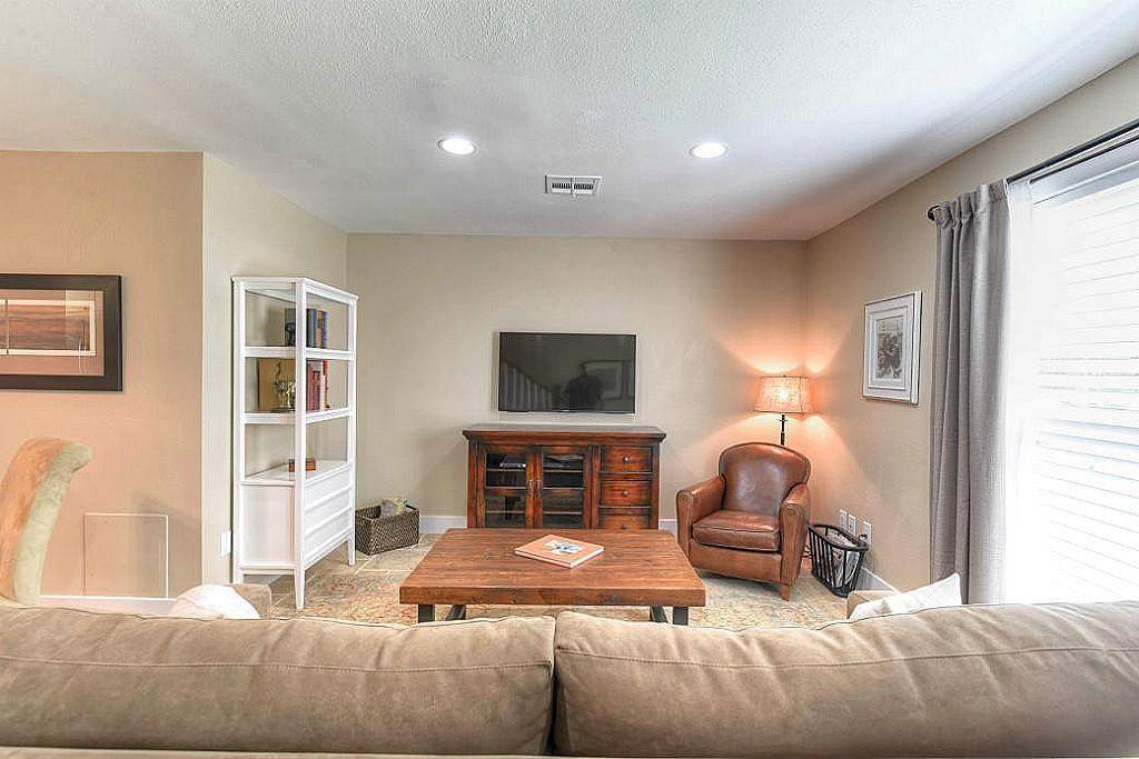 Houston, TX 77080,8876 Kempwood DR