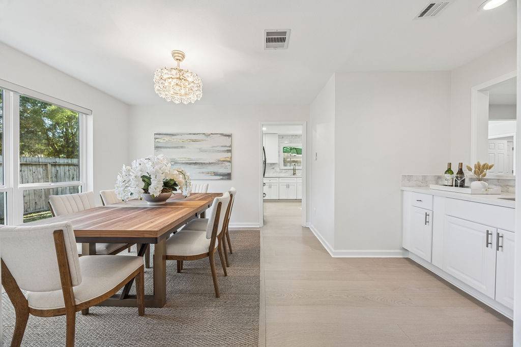 Houston, TX 77042,10203 Meadow Lake LN