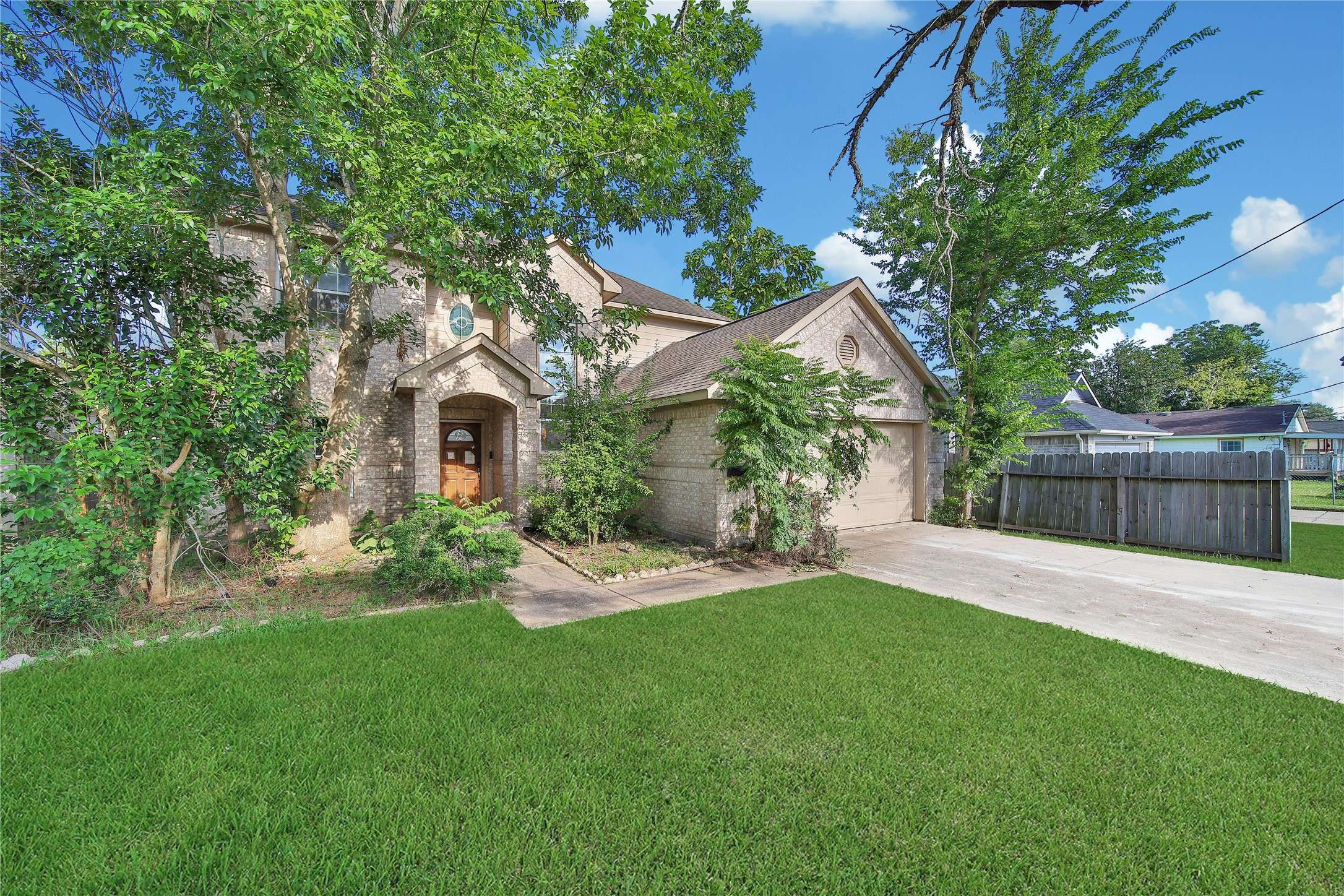 Houston, TX 77051,8034 Fountain ST