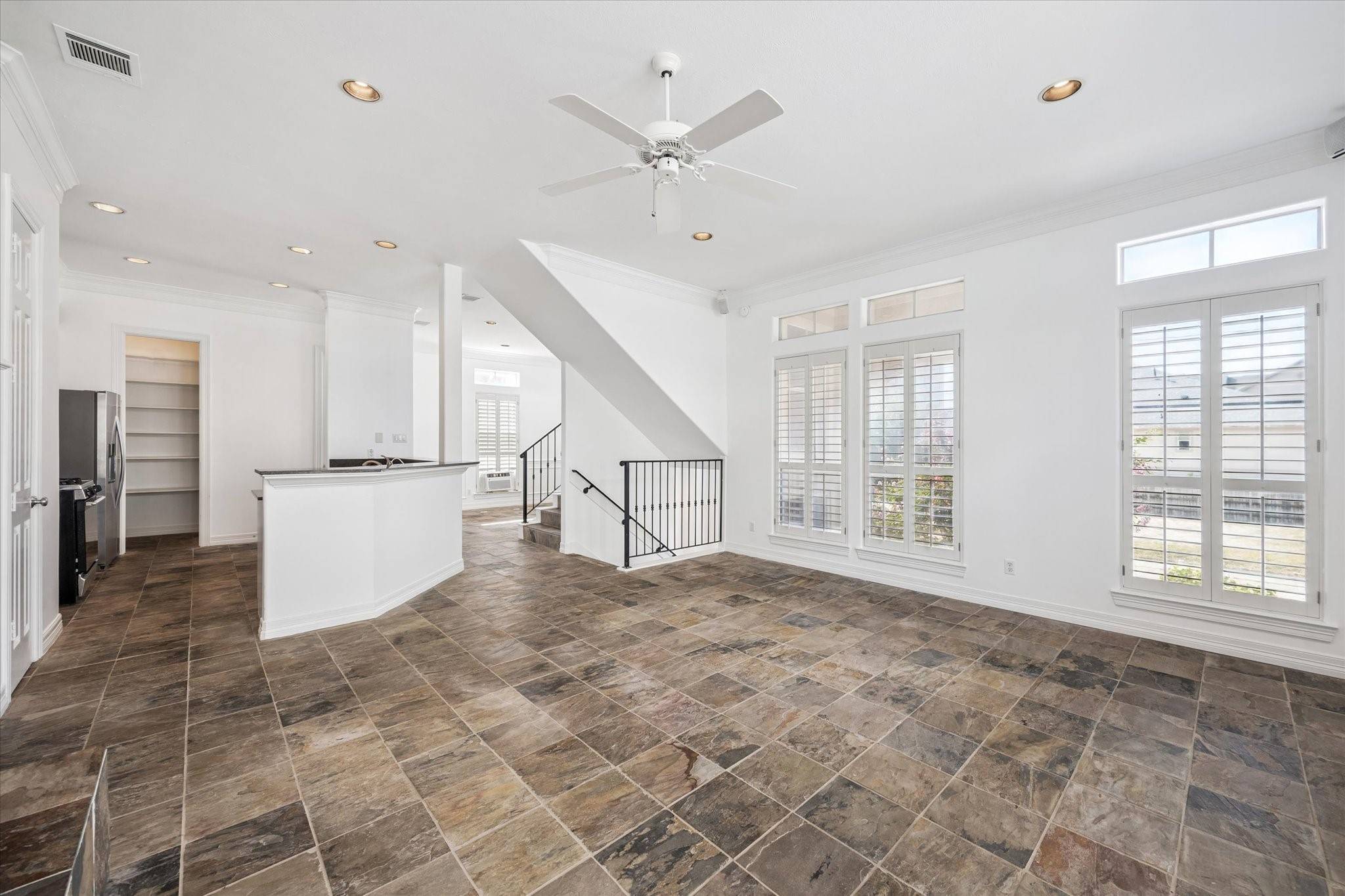 Houston, TX 77019,3302 W Dallas ST