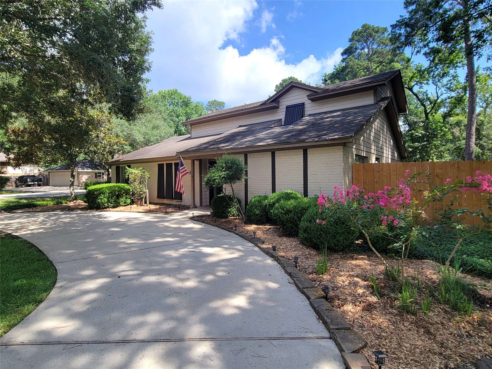 Conroe, TX 77302,711 Holly Springs DR