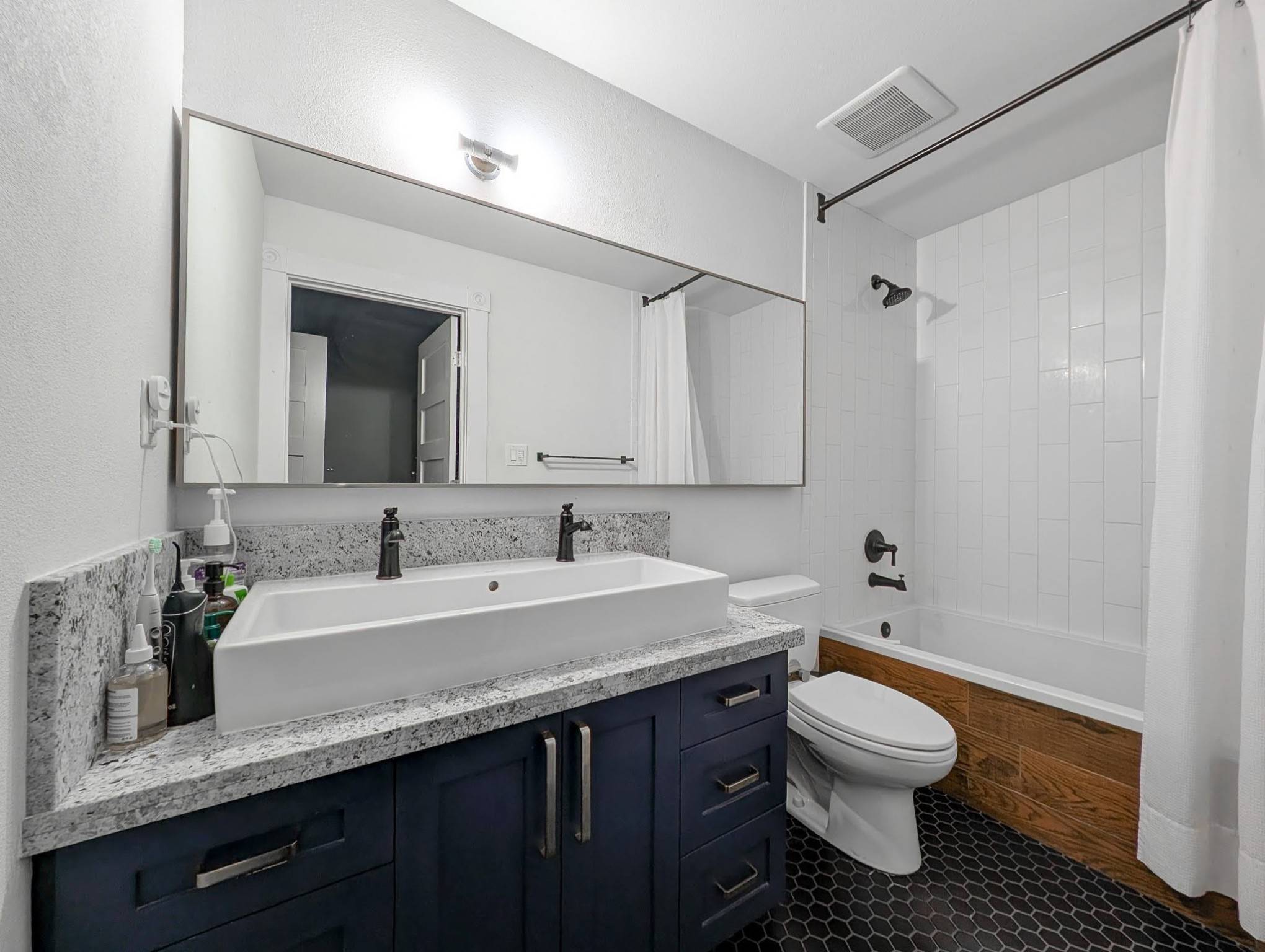 Houston, TX 77007,1808 State ST