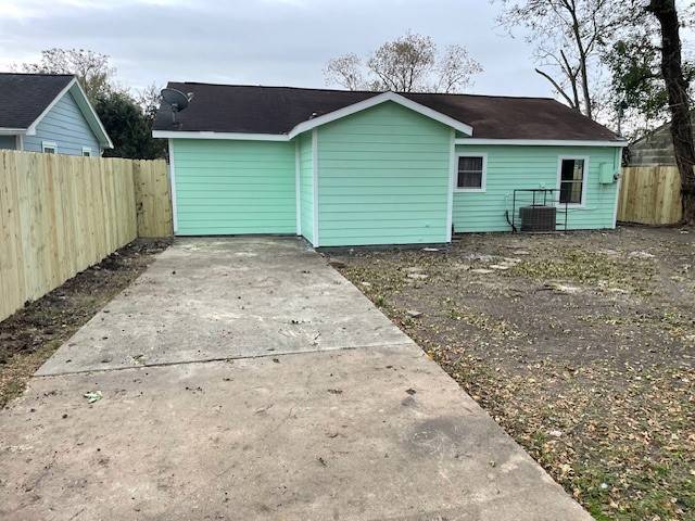 Houston, TX 77033,7338 Guadalcanal RD