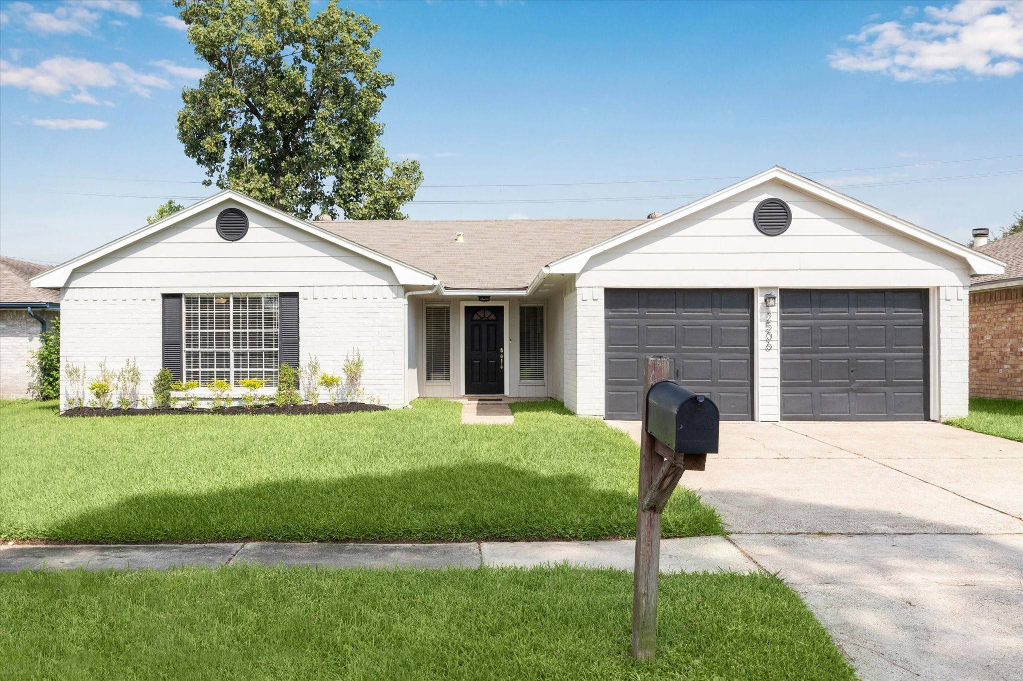 Friendswood, TX 77546,2506 Colonial Ridge DR