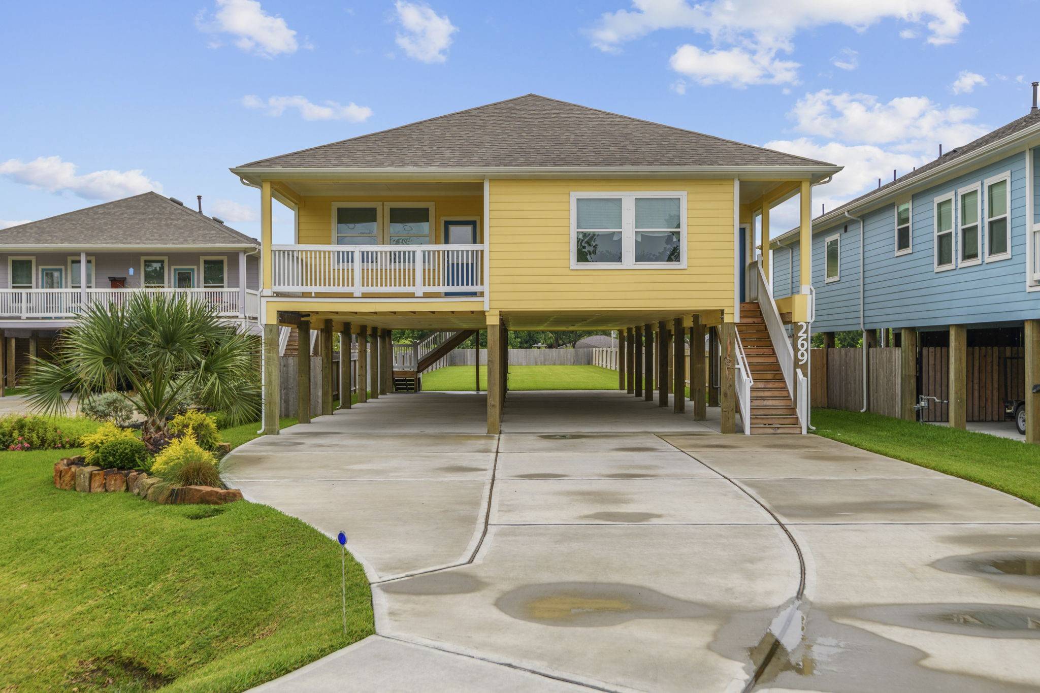 La Porte, TX 77571,269 Bay Oaks DR