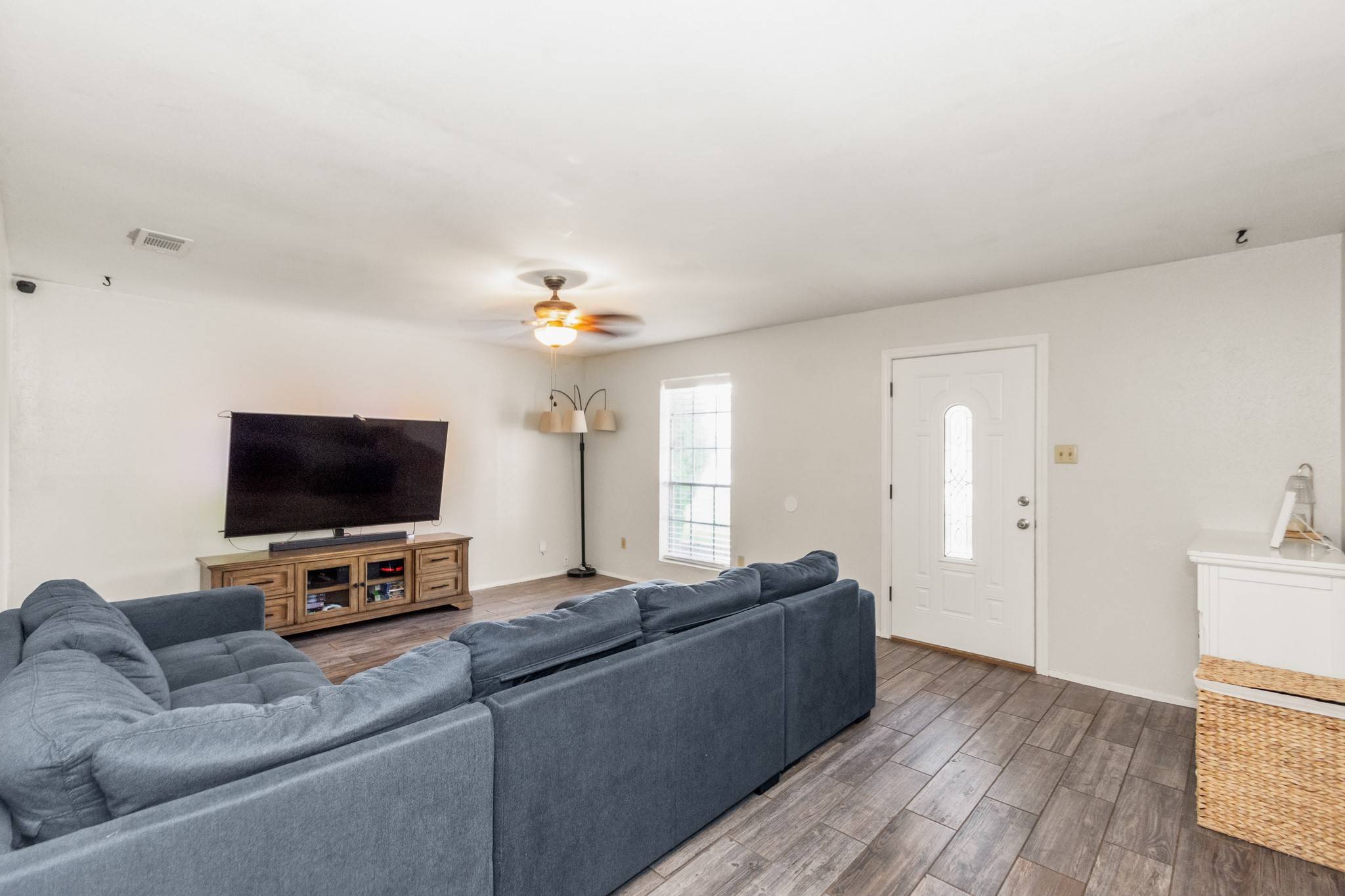 Angleton, TX 77515,200 Austin ST