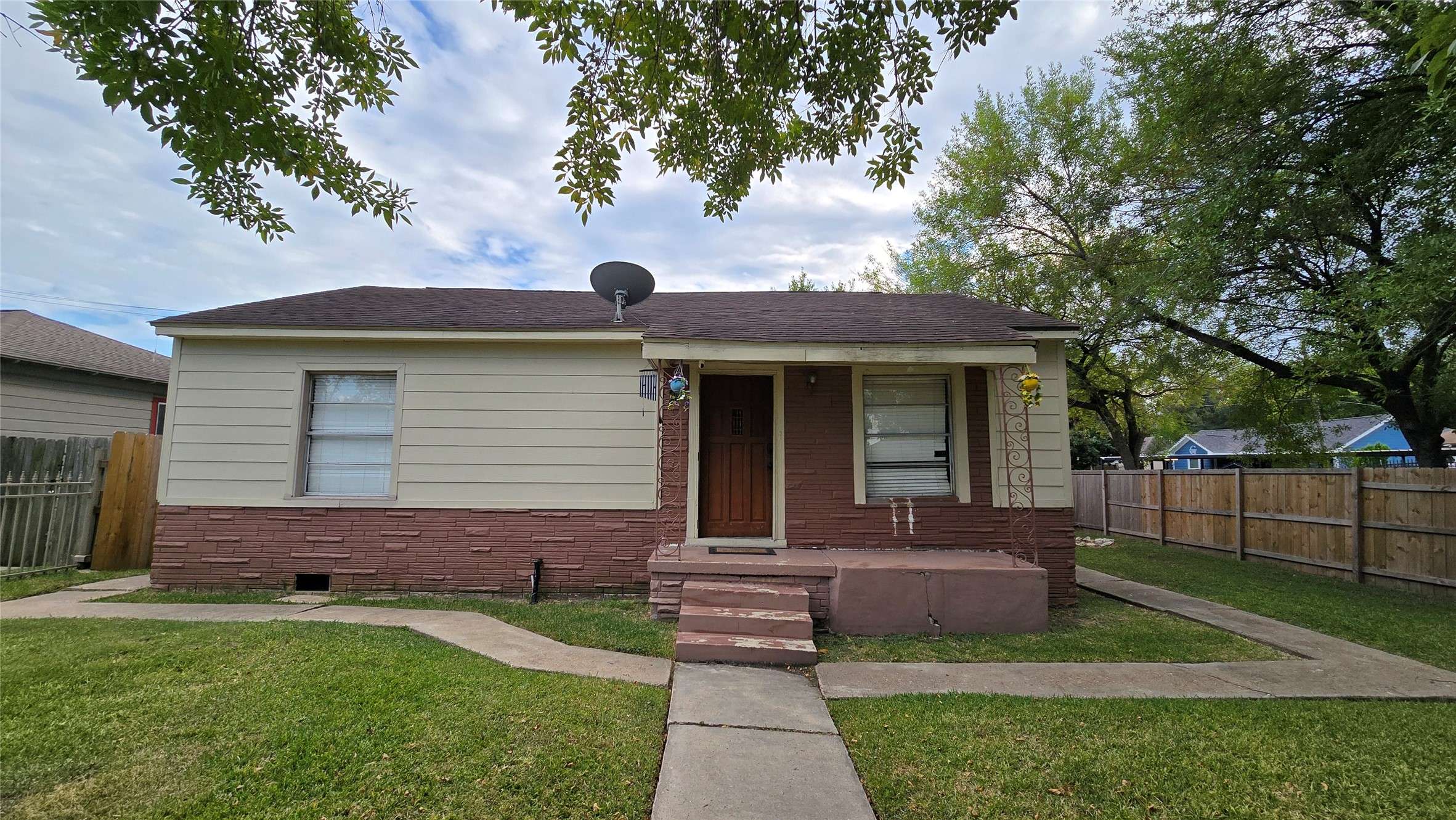 Galena Park, TX 77547,2111 3rd ST