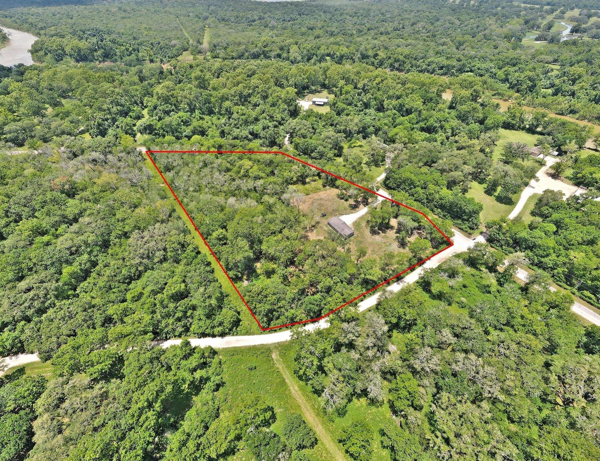 Angleton, TX 77515,317 River Road