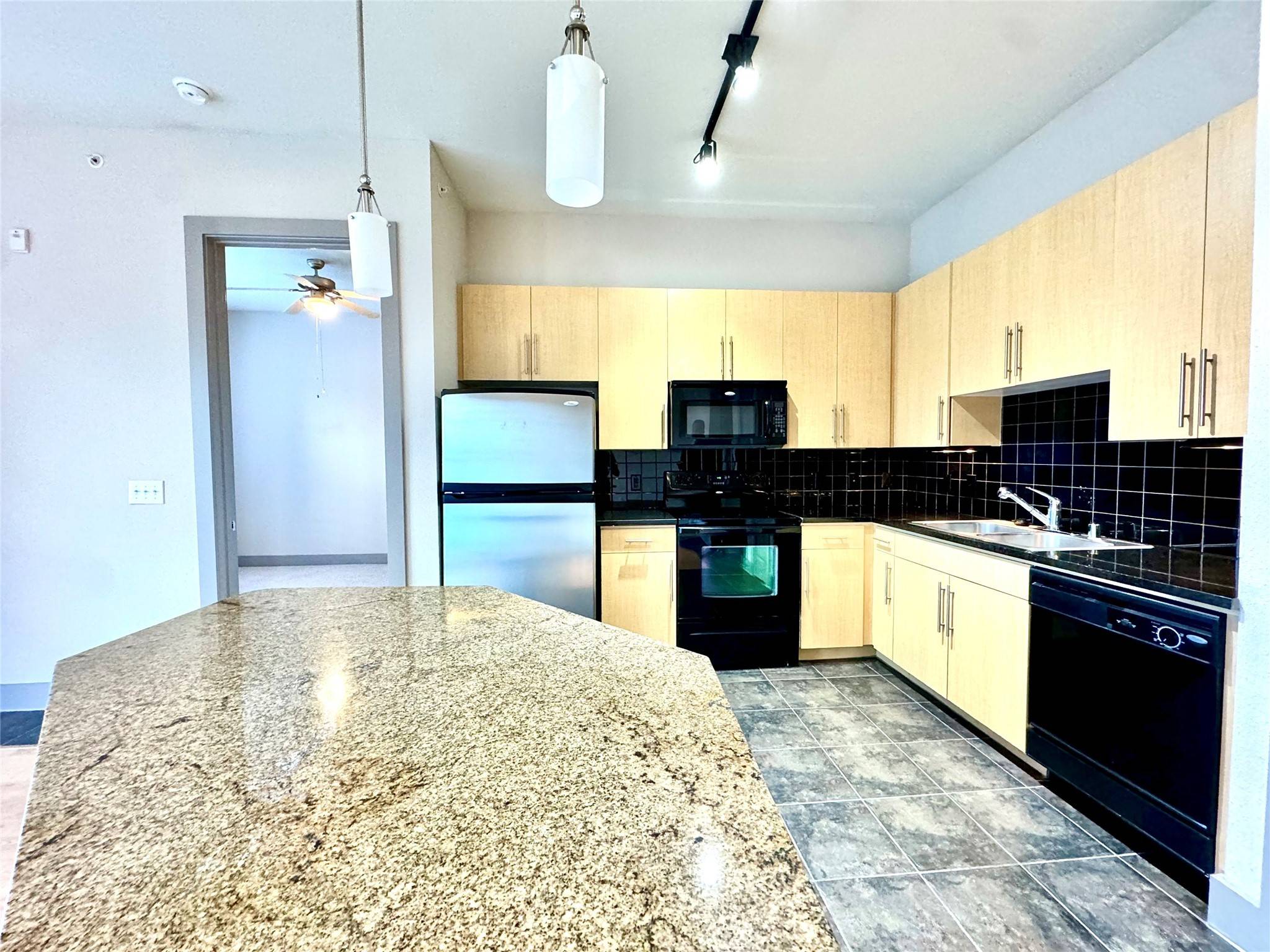 Houston, TX 77046,3660 Richmond AVE #121