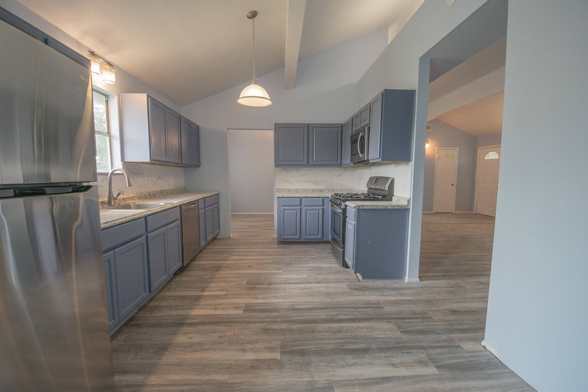 Alvin, TX 77511,2127 County Road 163