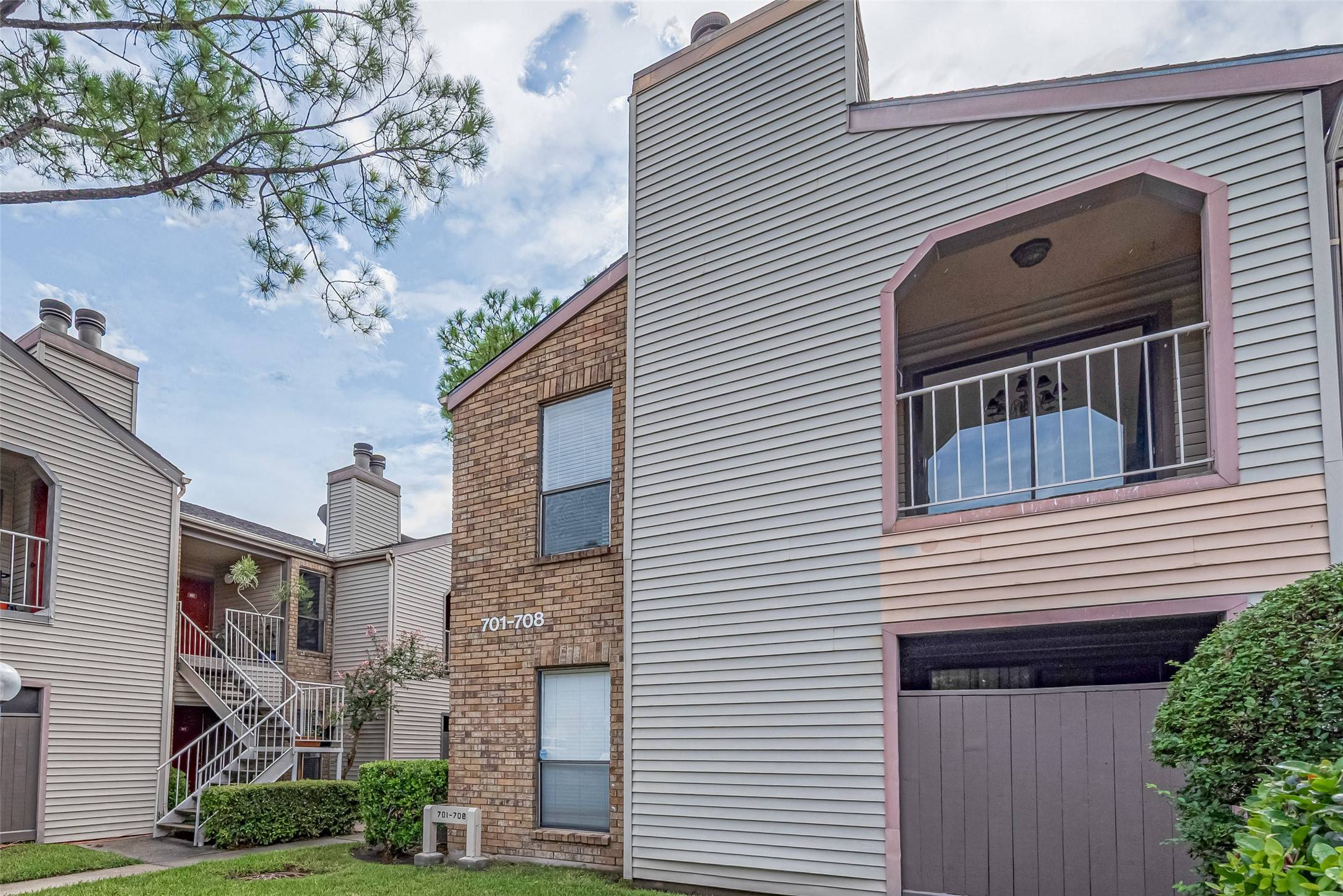 Houston, TX 77057,2025 Augusta DR #701